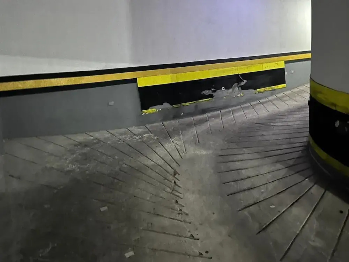 Ed. Crystal Residence