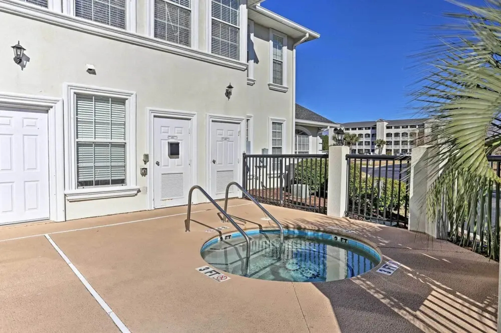 ~ 2 Mi to Cherry Grove Beach: Little River Condo