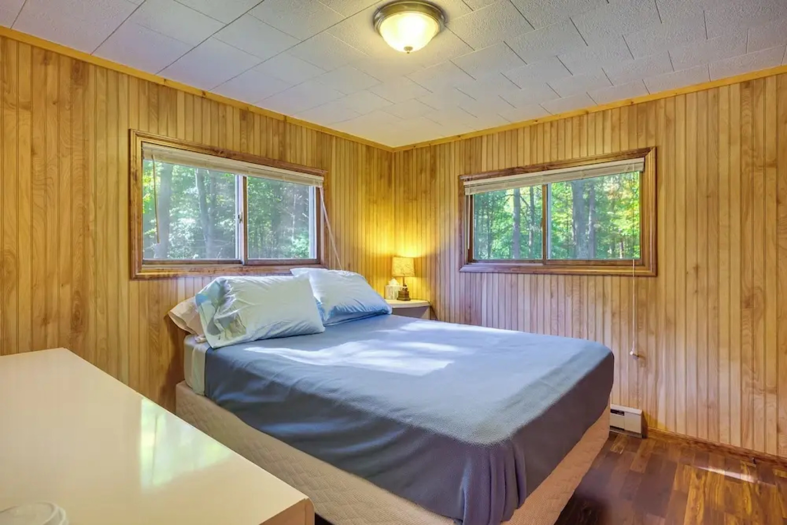 2 Blocks to Boat Ramp: Higgins Lake House w/ Grill