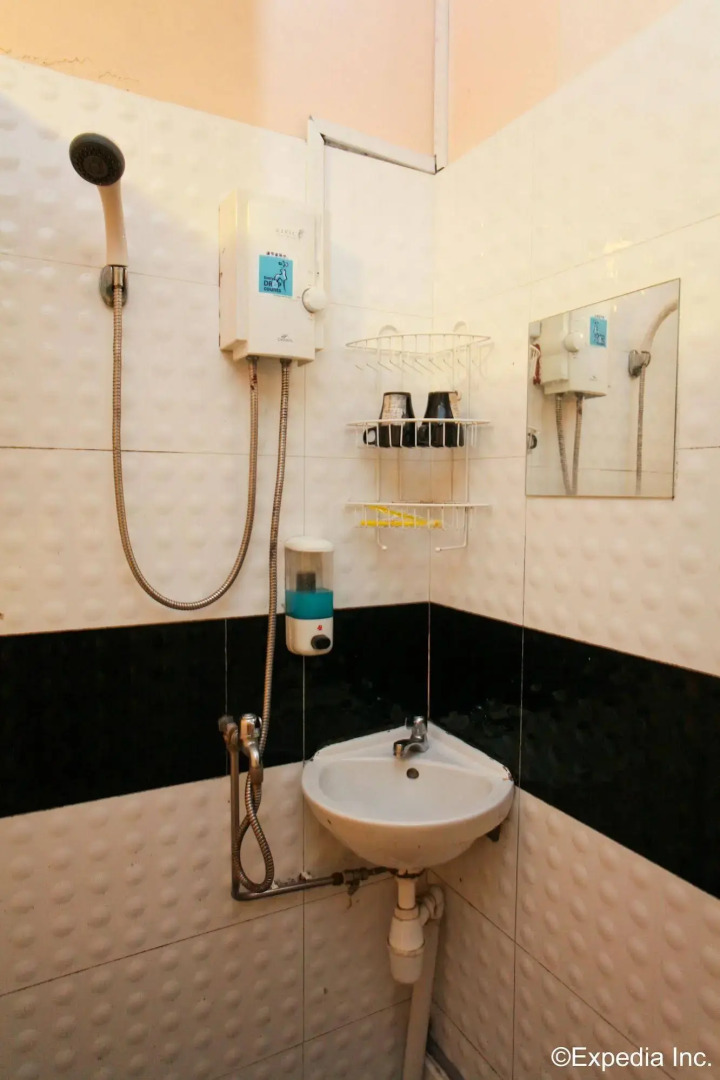 CUBE Family Boutique Capsule Hotel