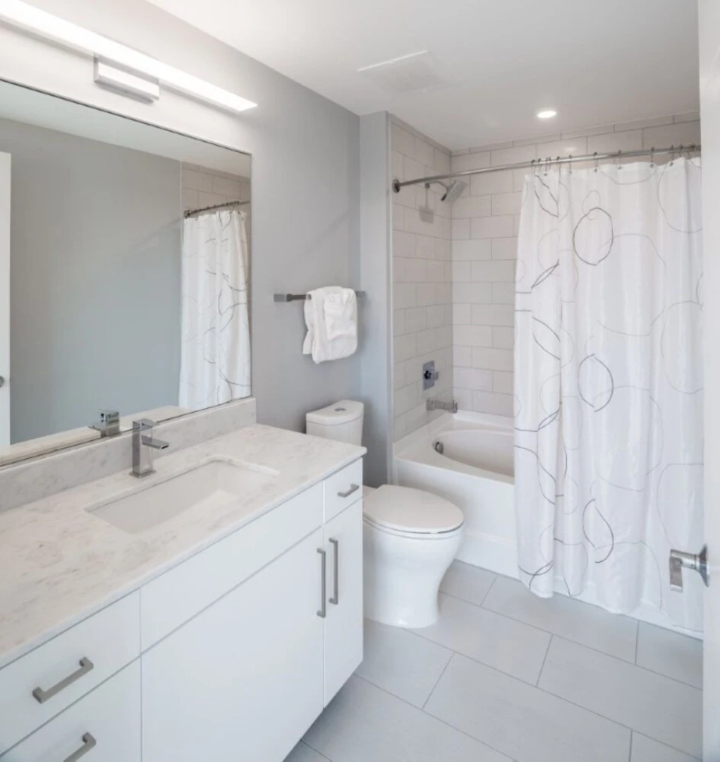 Global Luxury Suites at Woodmont Triangle South