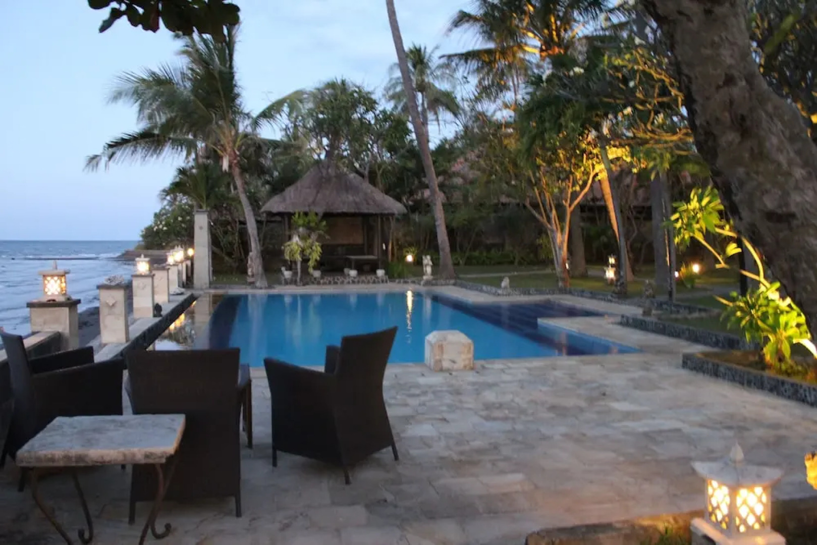 The Ning Beach & Villa