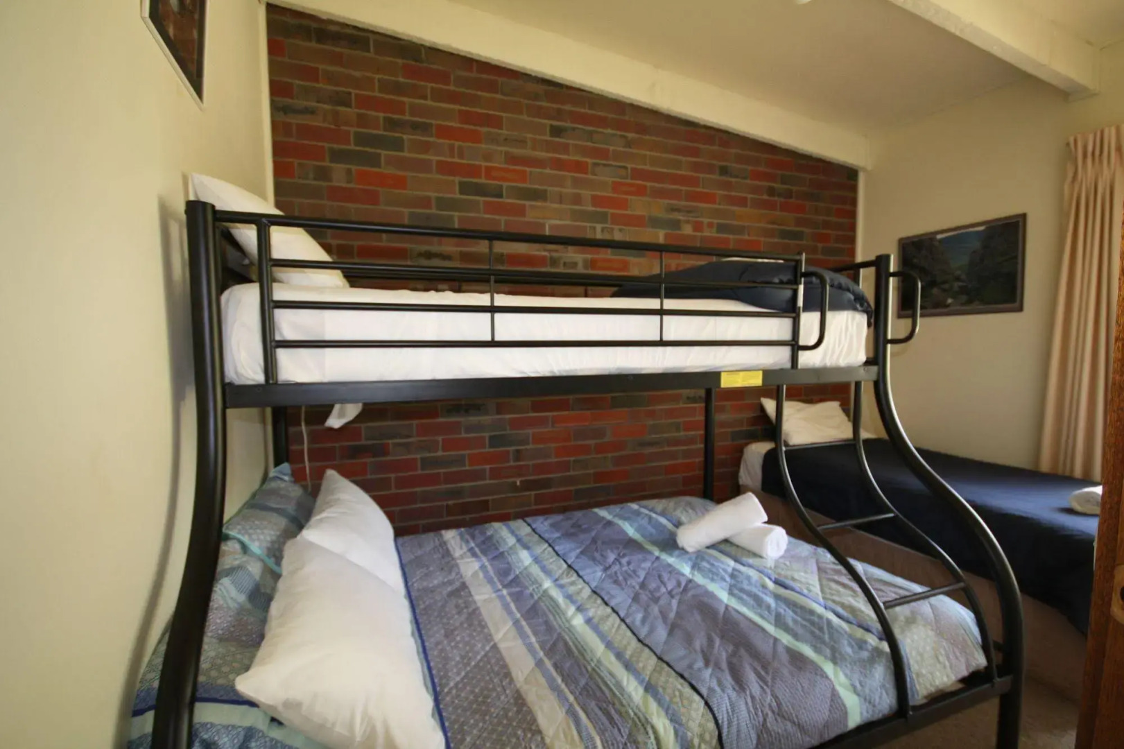 Halls Haven Holiday Units