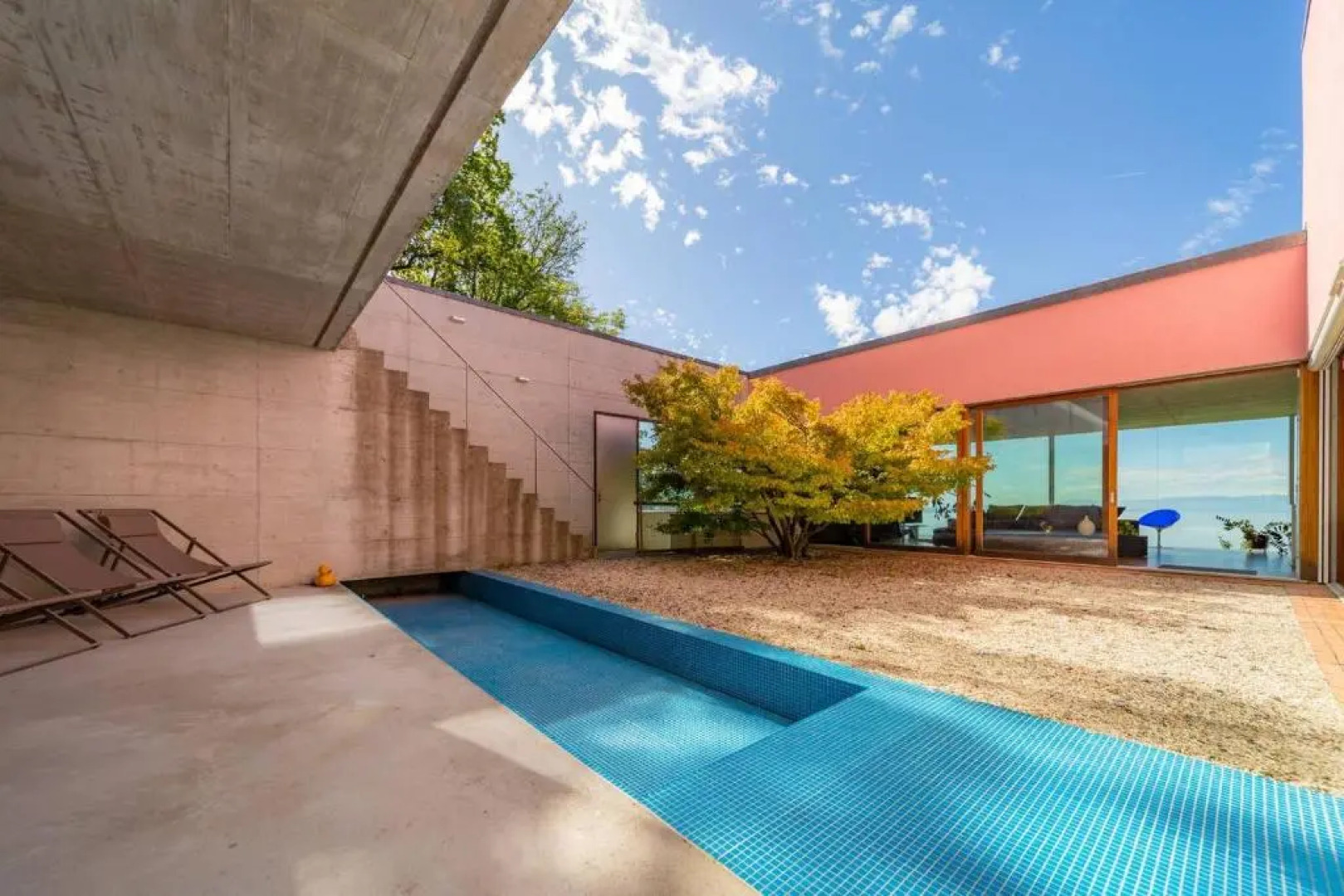 Luxury & Modern 4BD Villa with Panoramic Lake View by GuestLee