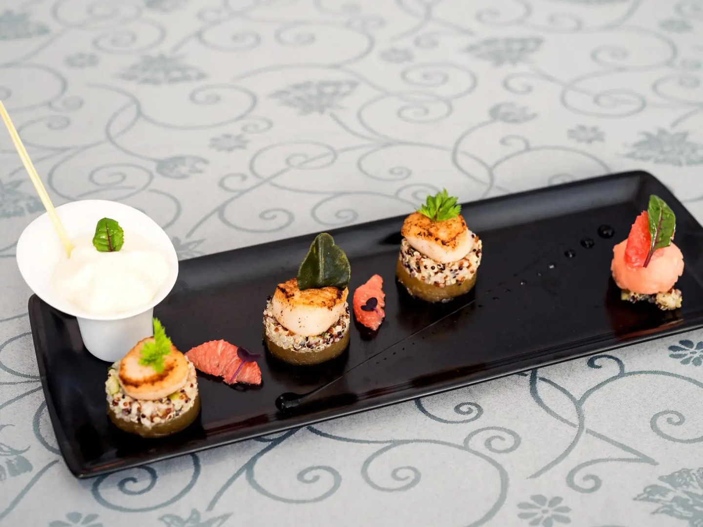 Logis Hotel les Cedres Bleus