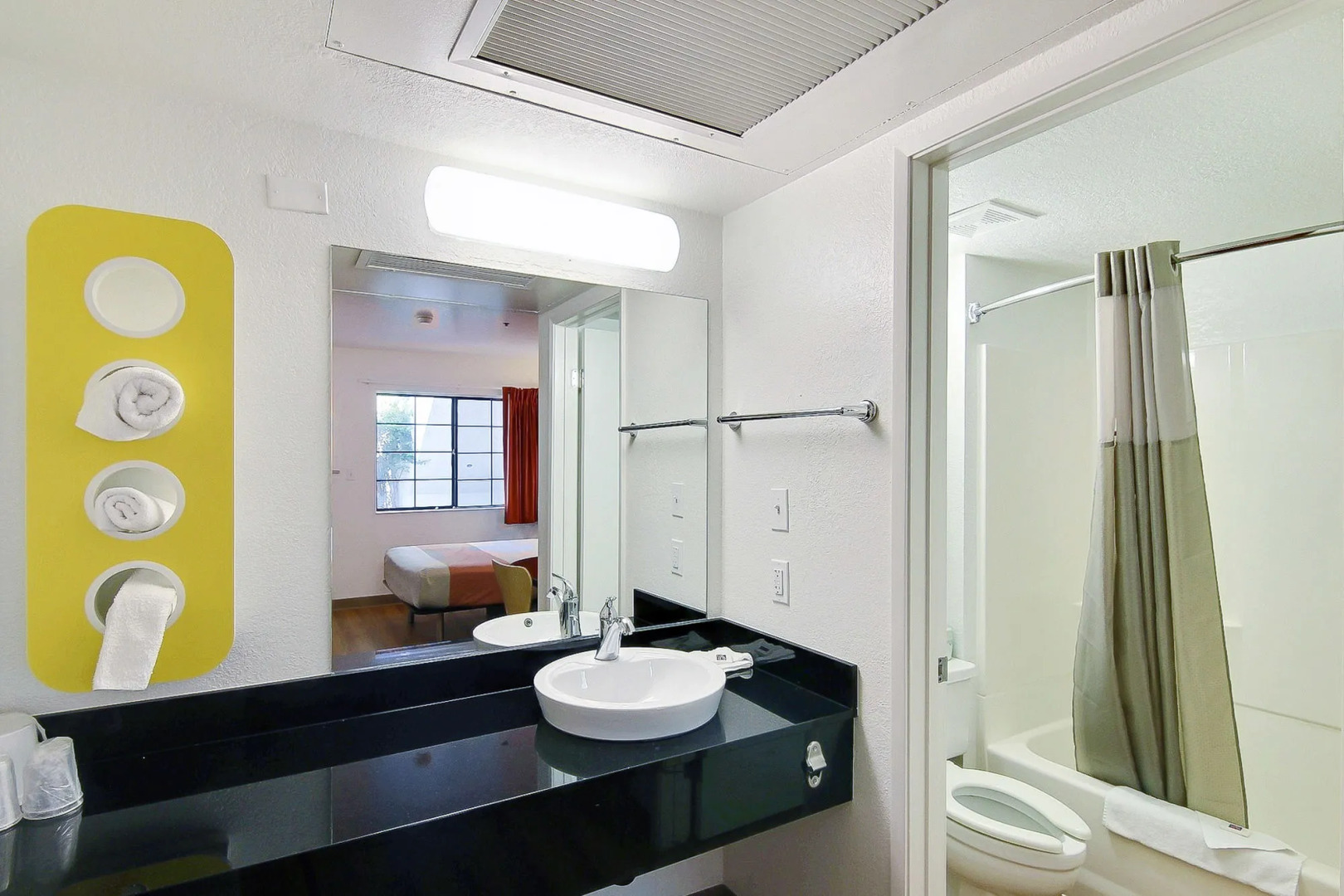 Motel 6 Thousand Oaks, CA