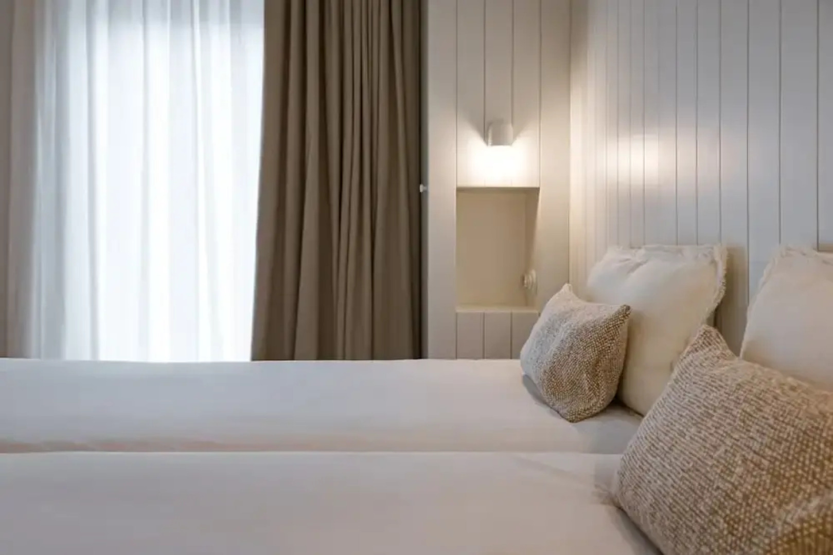 Imago Houses 1 - by MET