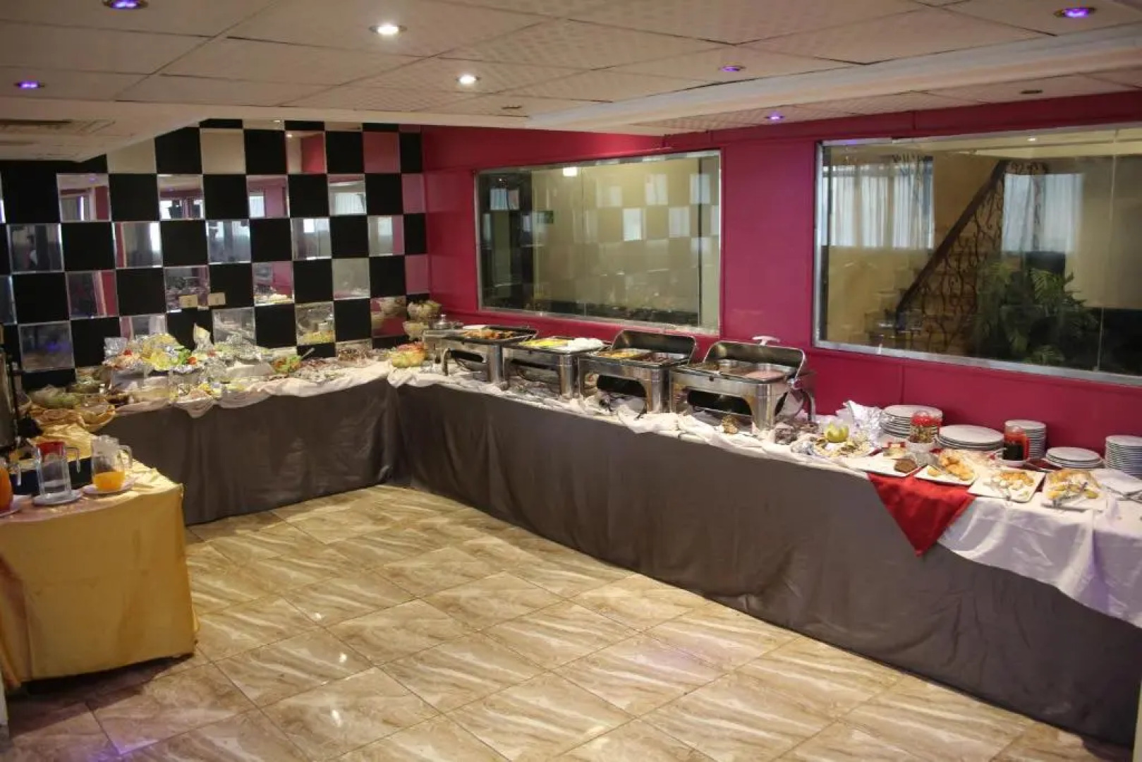 Holidays Express Hotel