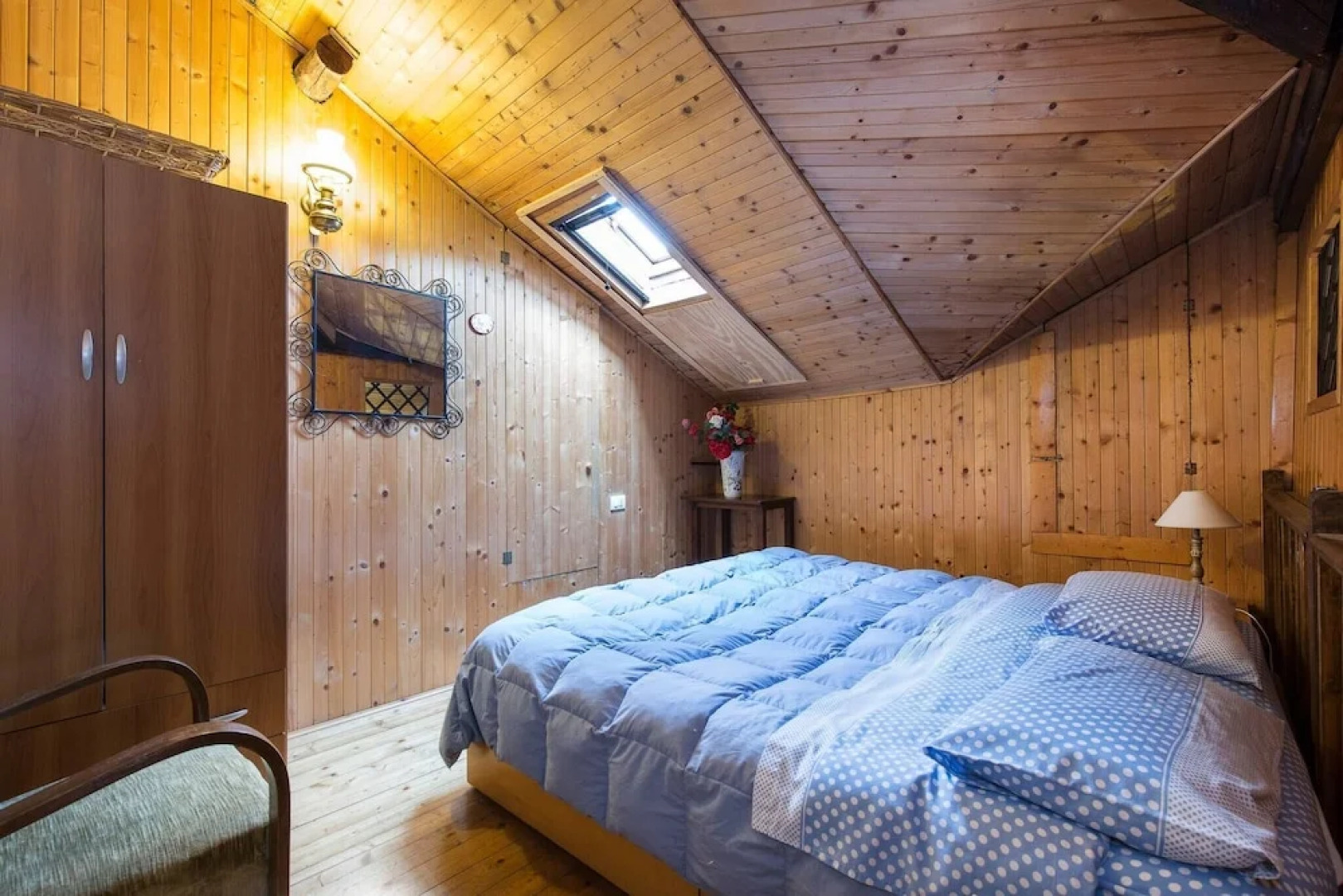 Four-room Apartment 15 Minutes From the Center of Milan