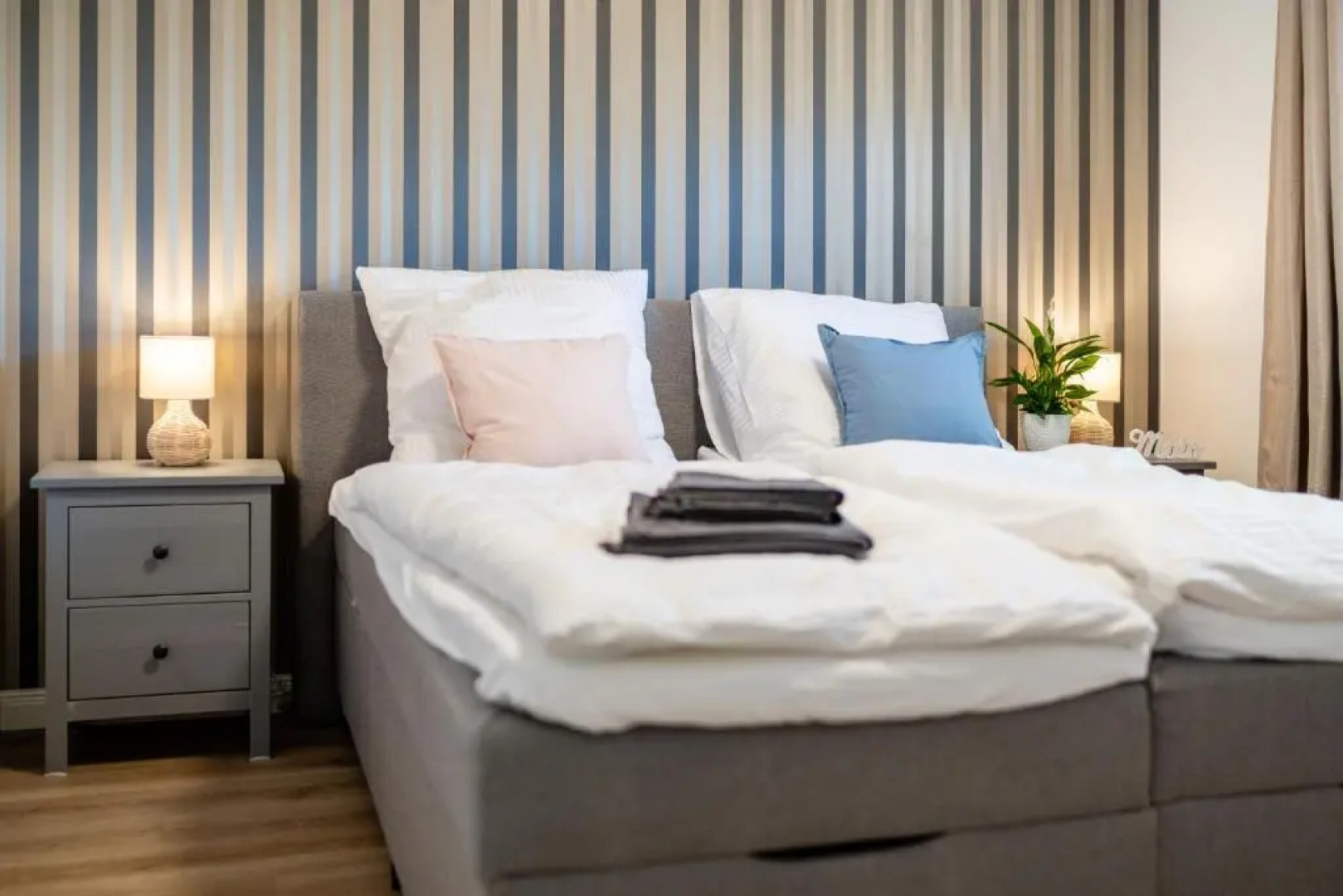 VIVID - Ideal für 4 - Strandnähe mit 2 Terrassen - 2 SZ & WZ