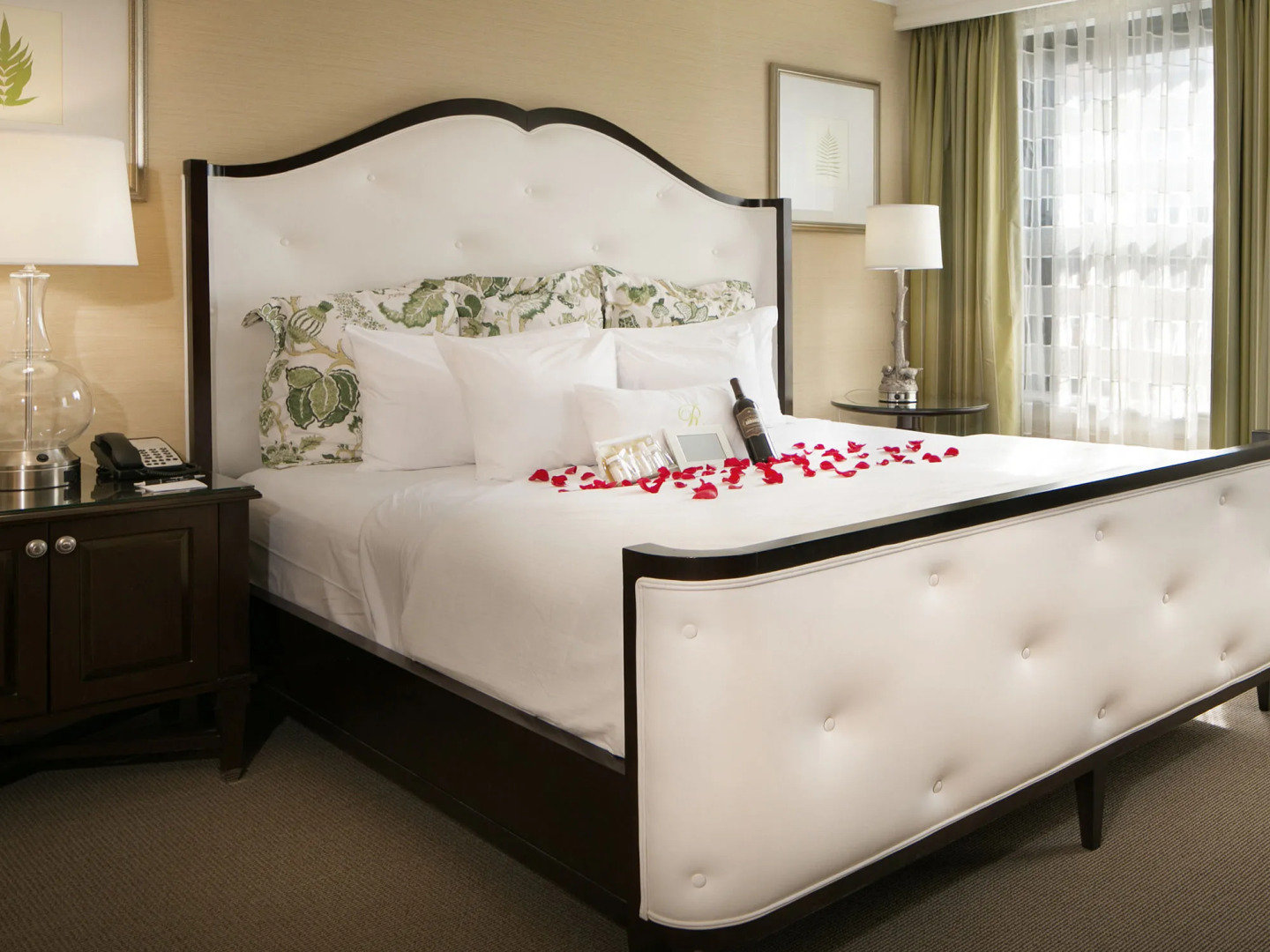 The Raphael Hotel, Autograph Collection