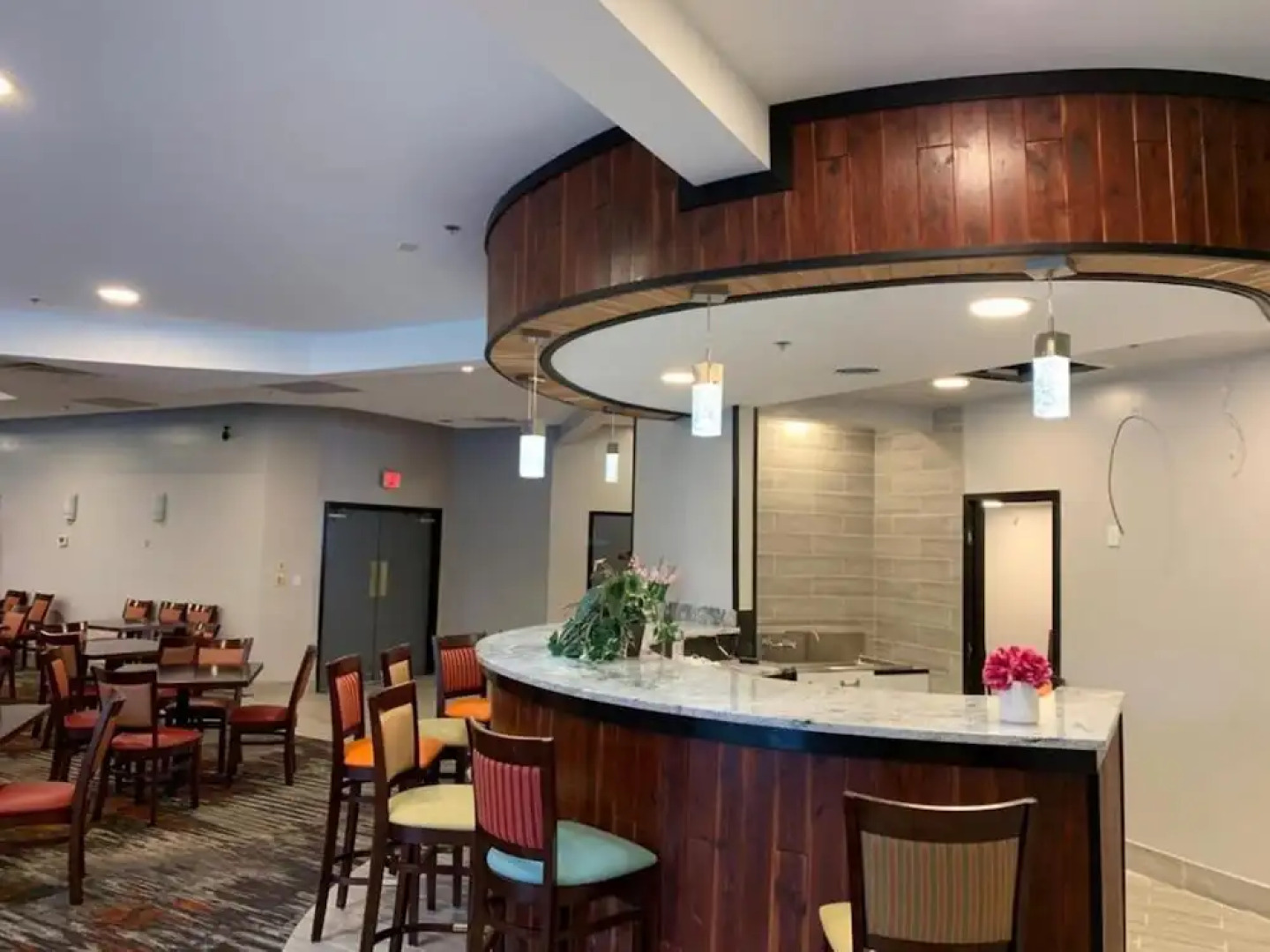 Holiday Inn Gainesville-Lanier Centre