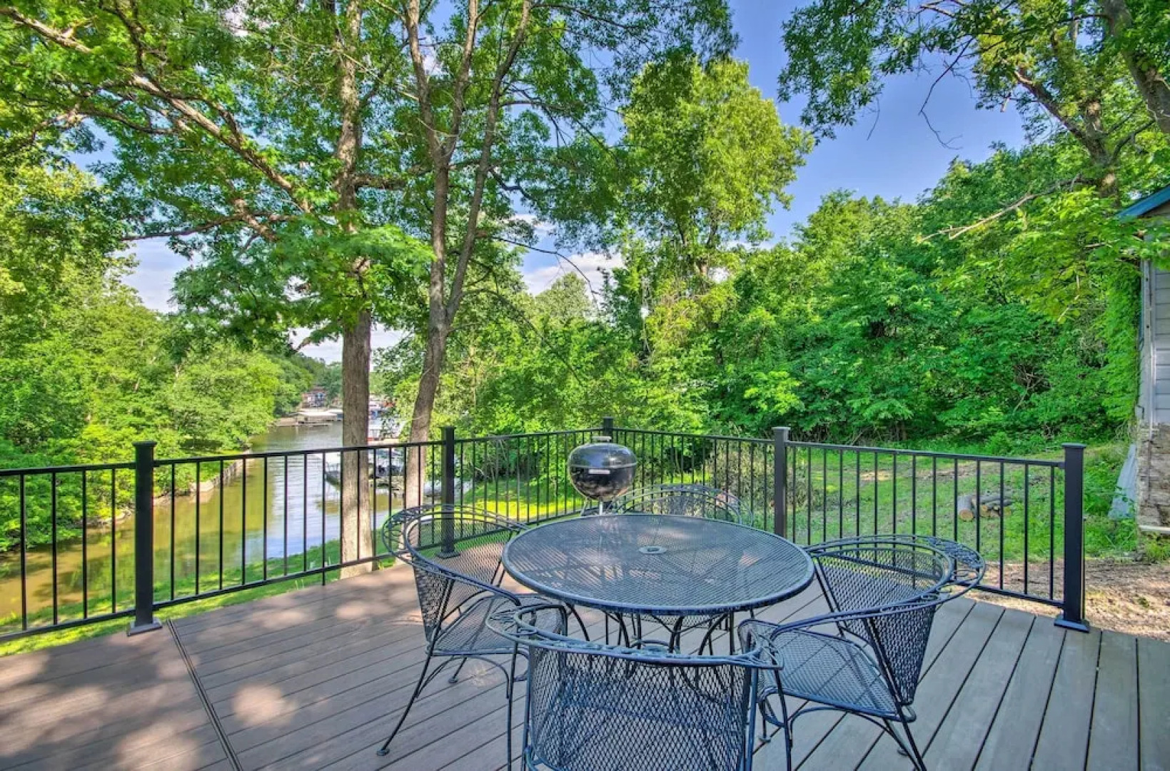 Waterfront Escape: Ozarks Home + Guest House!