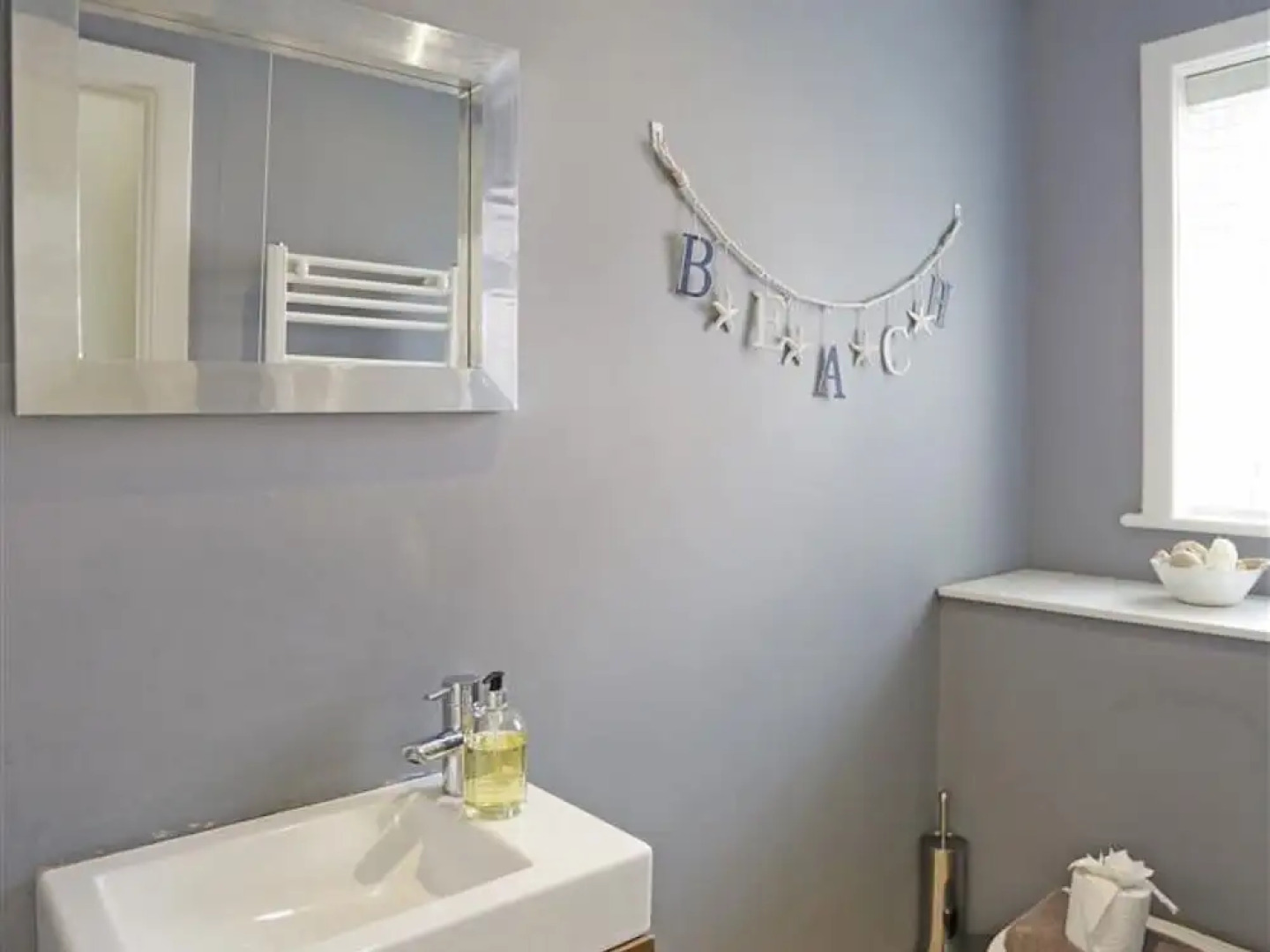 Modern Holiday Home in Aldeburgh Near Beach