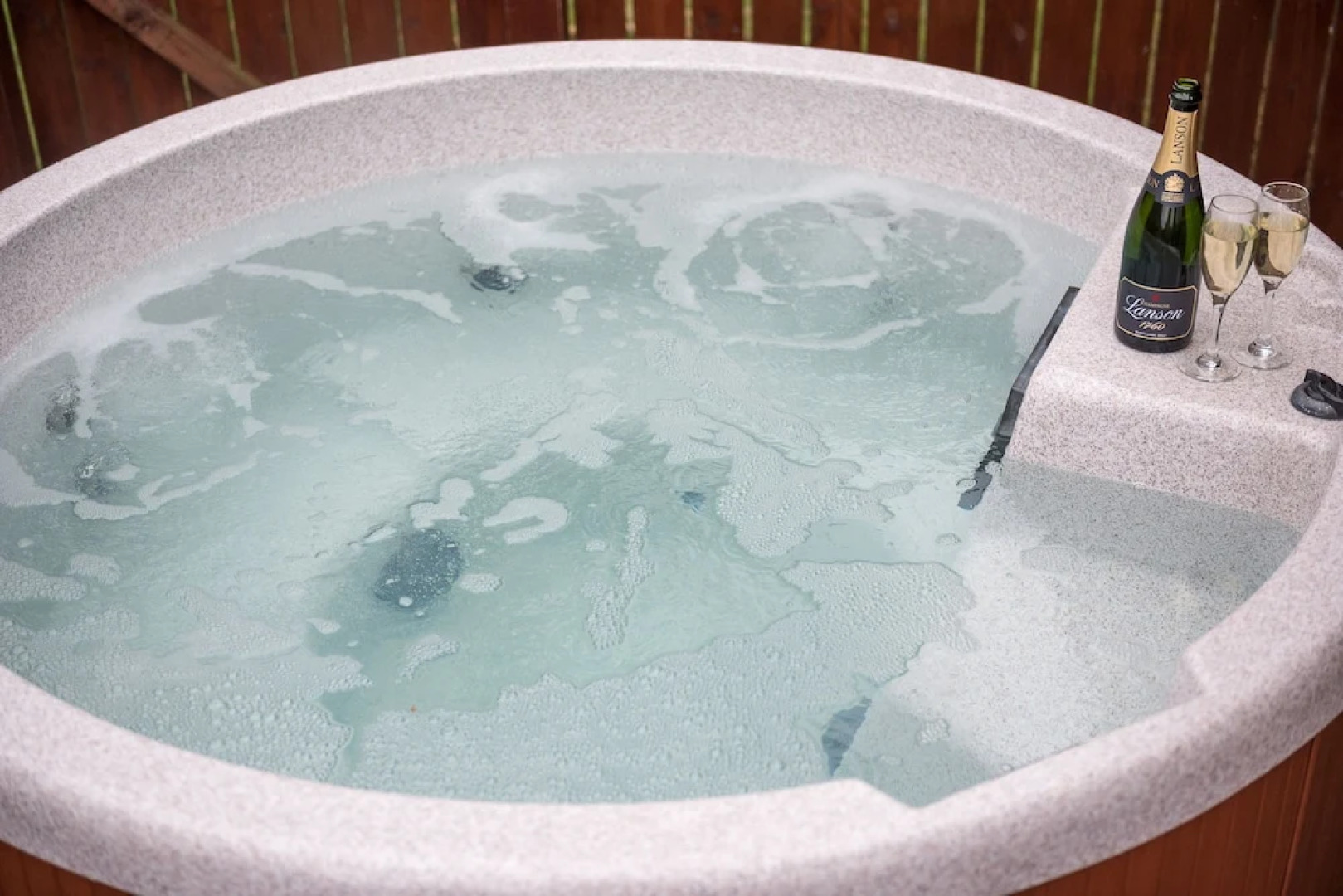 Birch 14 With Hot Tub, Newton Stewart