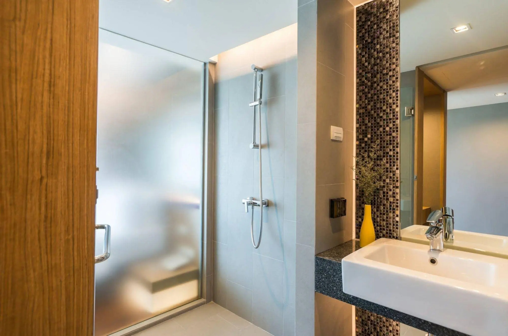 Sea Me Spring Tree Hotel - Adults only