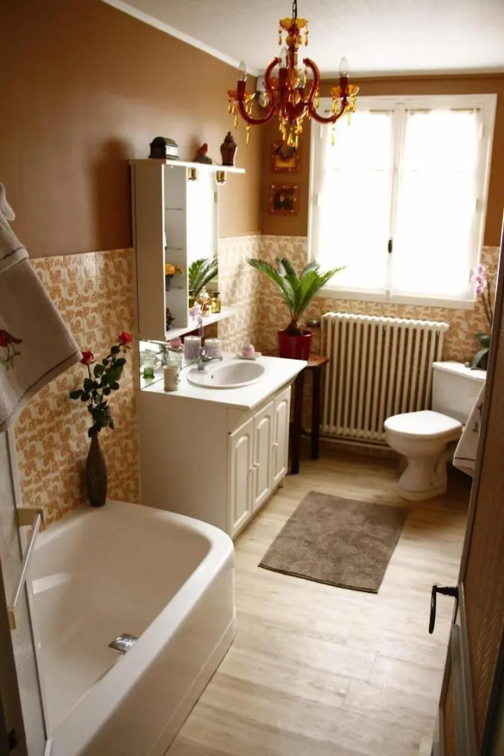 La Petite Maison près de l'Eglise