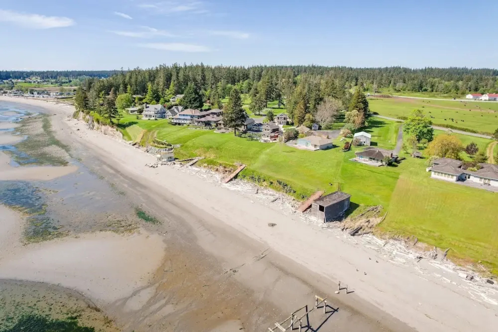 Mutiny Bay Ocean Breeze Retreat by Avantstay