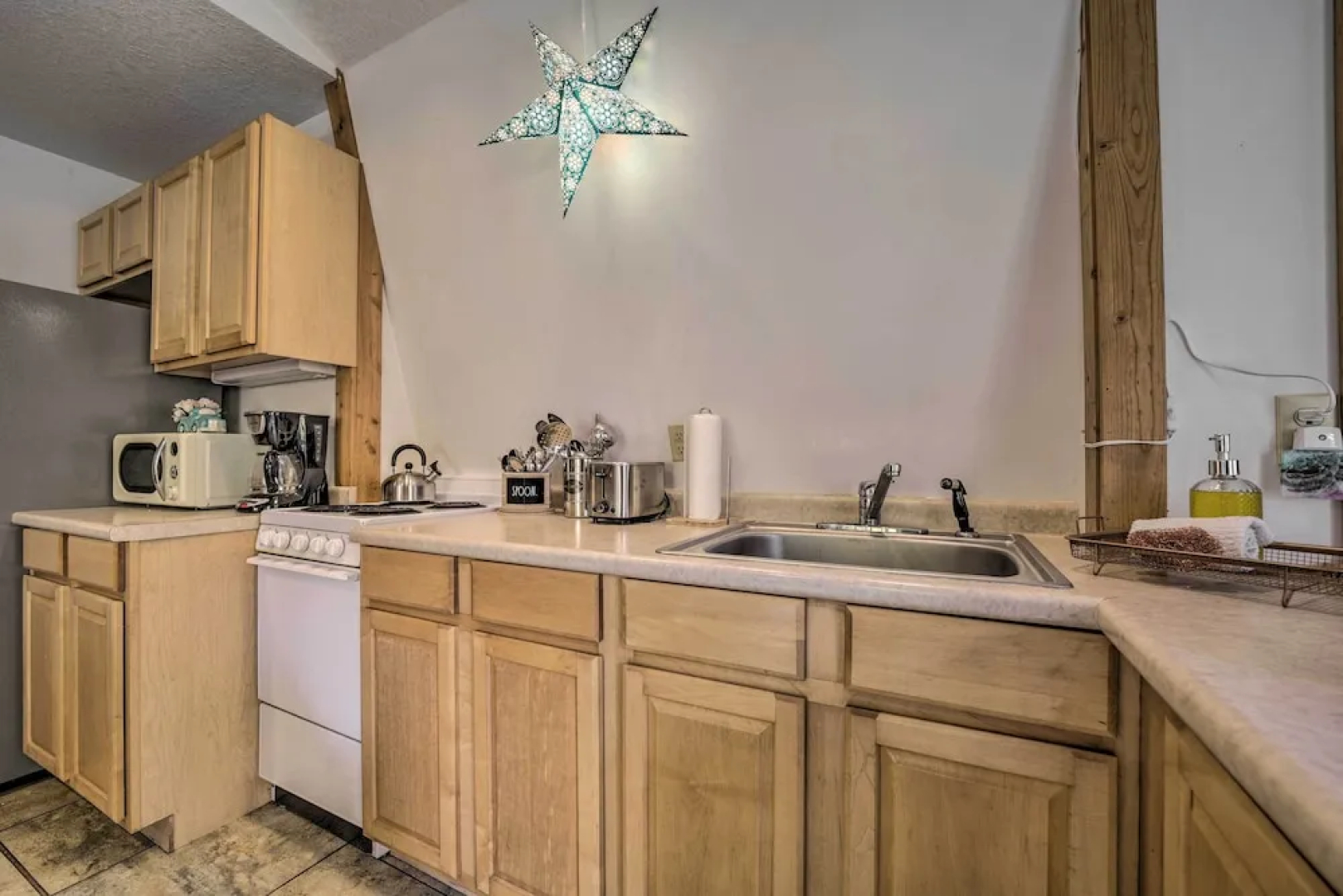 Sky Loft Bryson Studio: 1 Mi From Fontana Lake!
