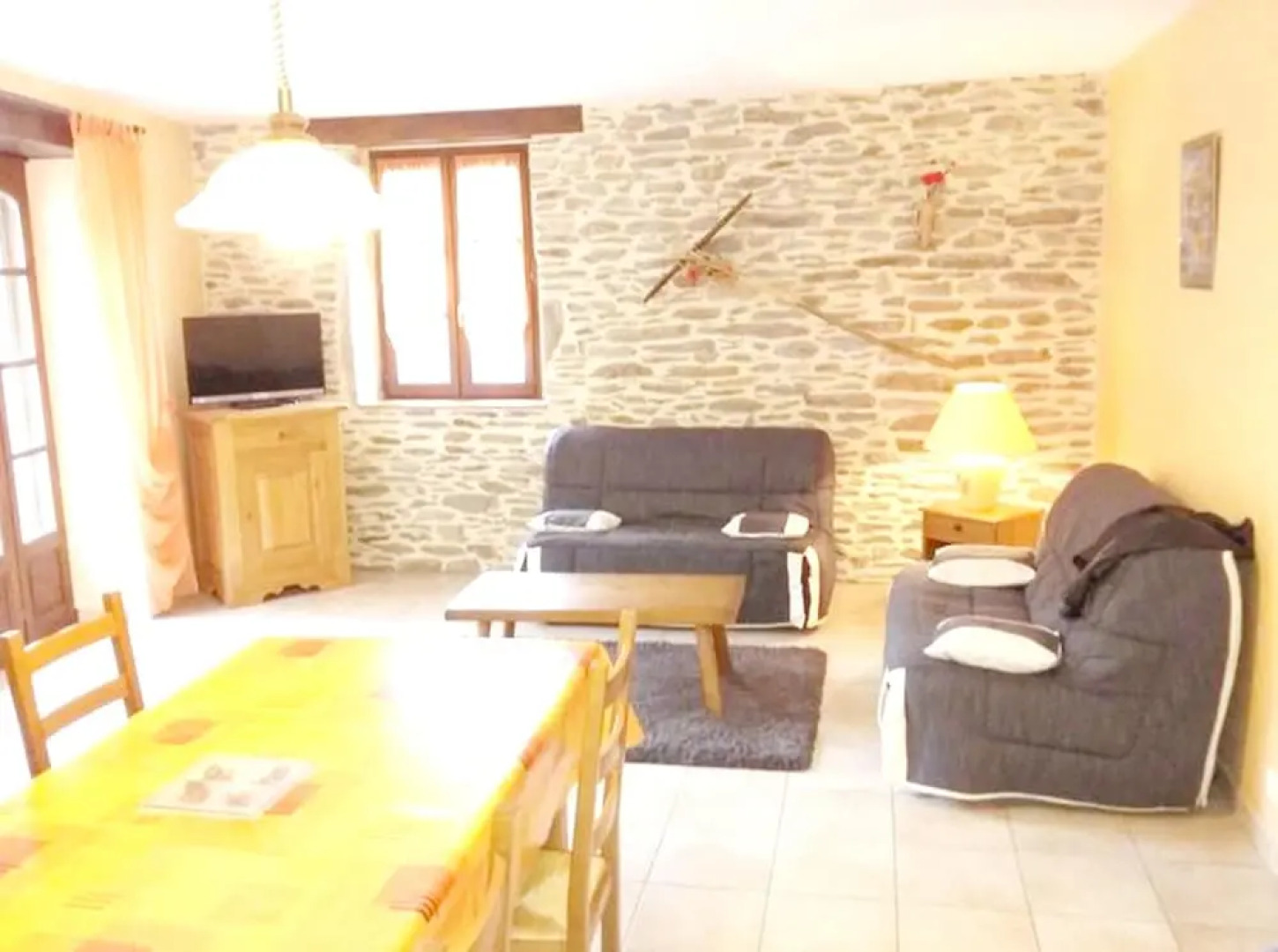 Property With one Bedroom in Belcastel, With Enclosed Garden - 57 km F
