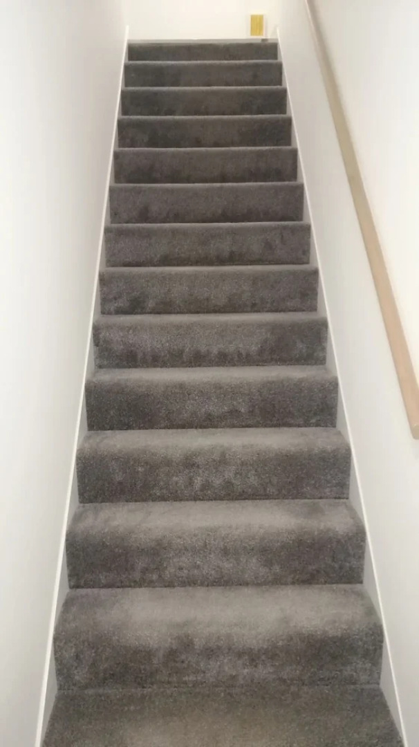 1 Bed Apartment Sleeps 2 - Parking & Wifi