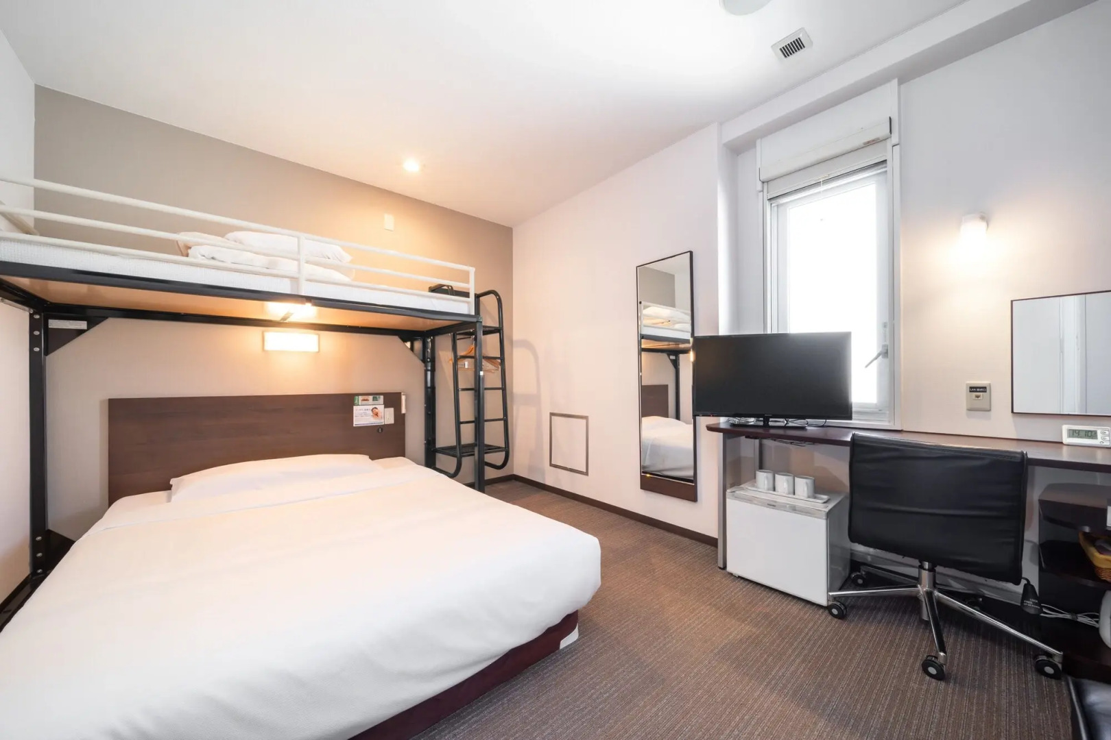 Super Hotel JR Fujiekimae Kinenkan