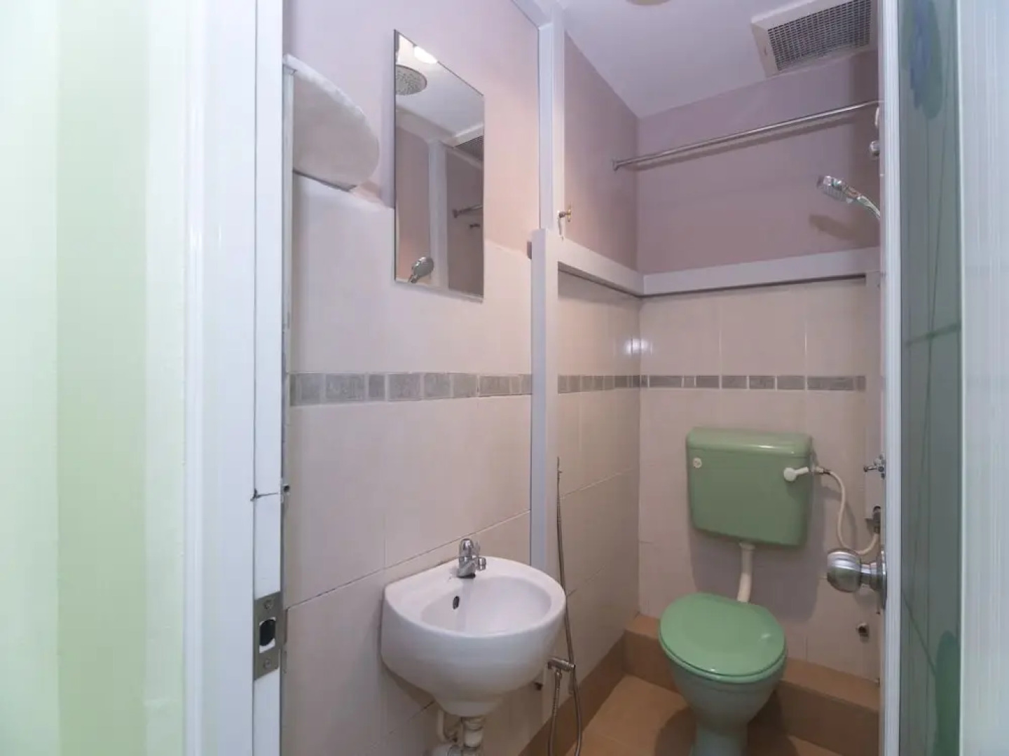 Rafik Ali Motel by OYO Rooms