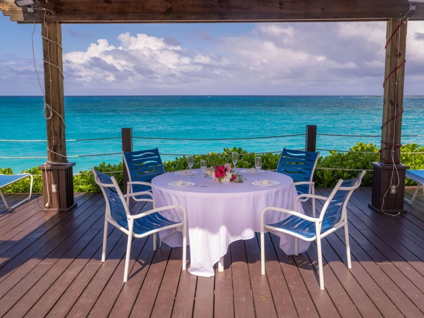 Deluxe Ocean View Villas - Just Steps From White Sand Beaches