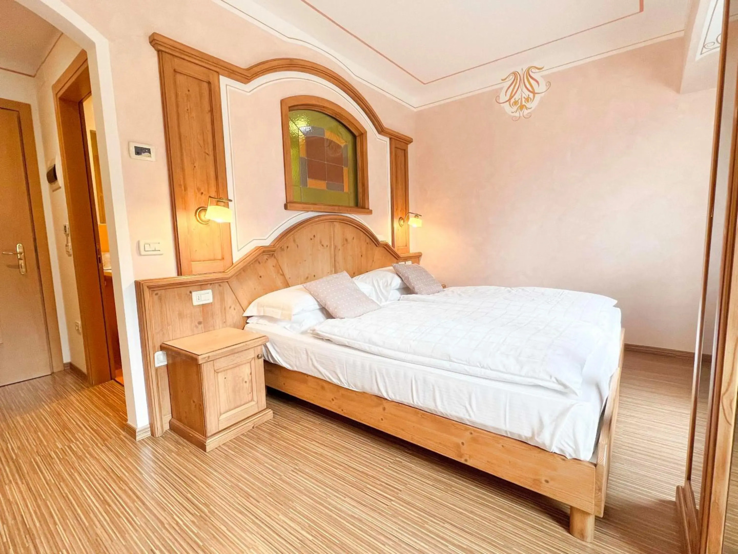 Alle Dolomiti Boutique Lake Hotel