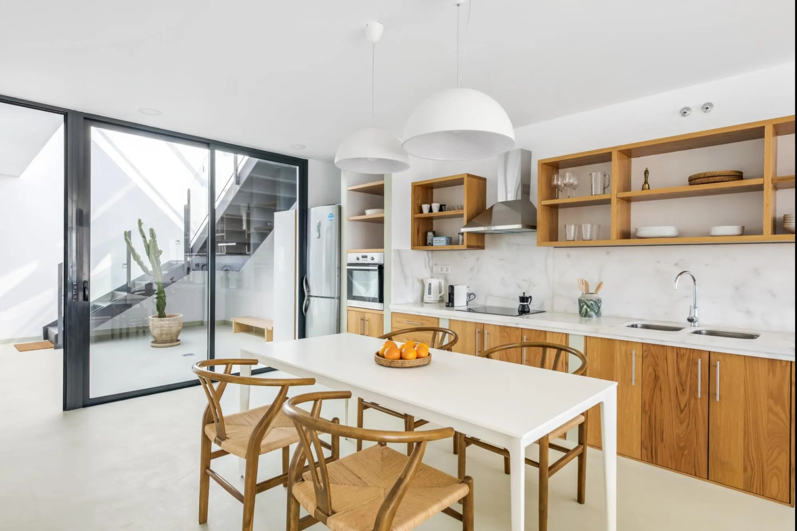 Design house with roof terrace ocean views