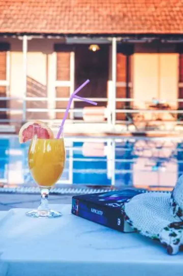 Sunflower Apartments