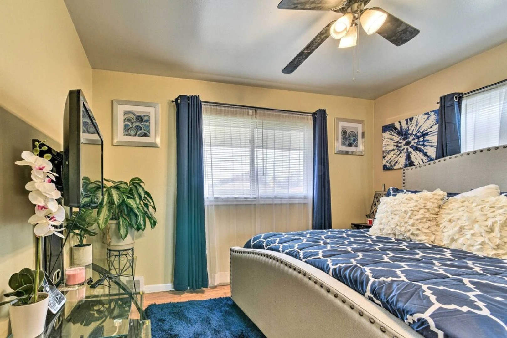 Detroit Home w/ Pool & Yard, 15 Mi to Downtown!