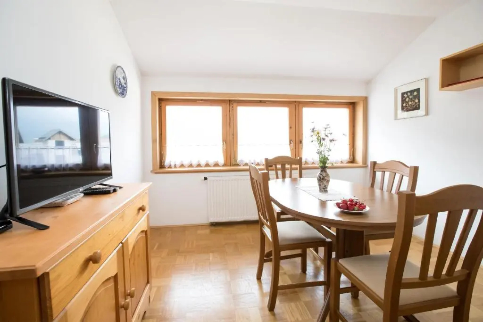 Domačija & Apartmaji Katrnjek