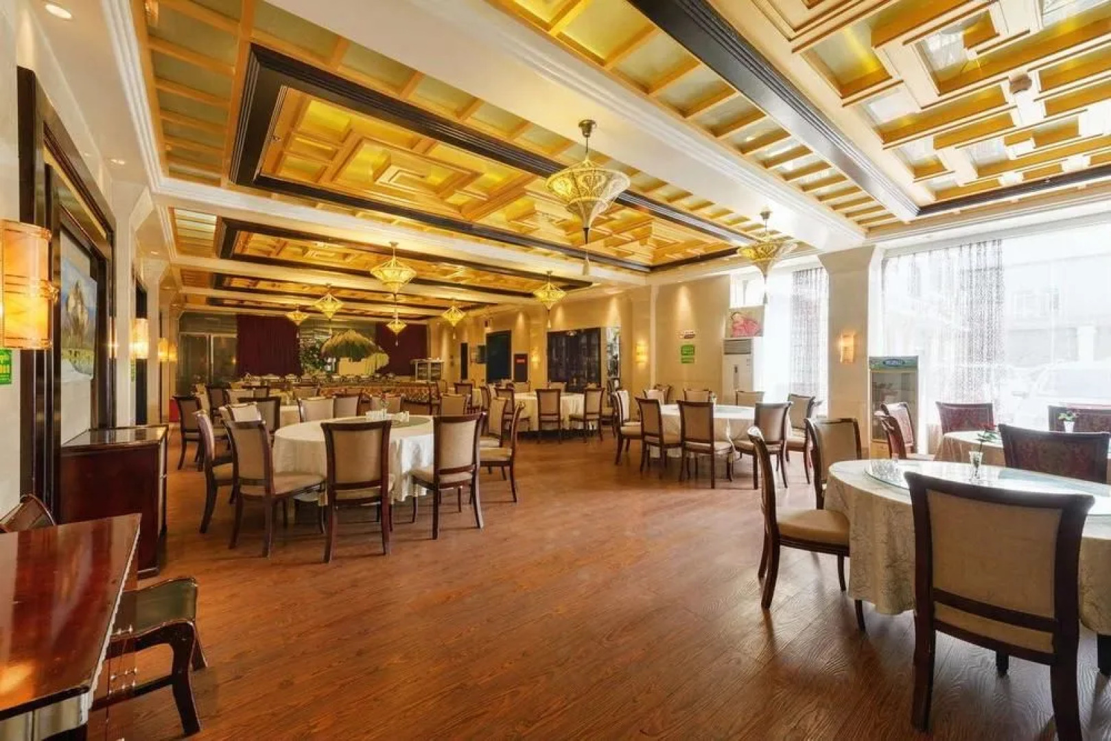 Xueyu Tiantang International Hotel