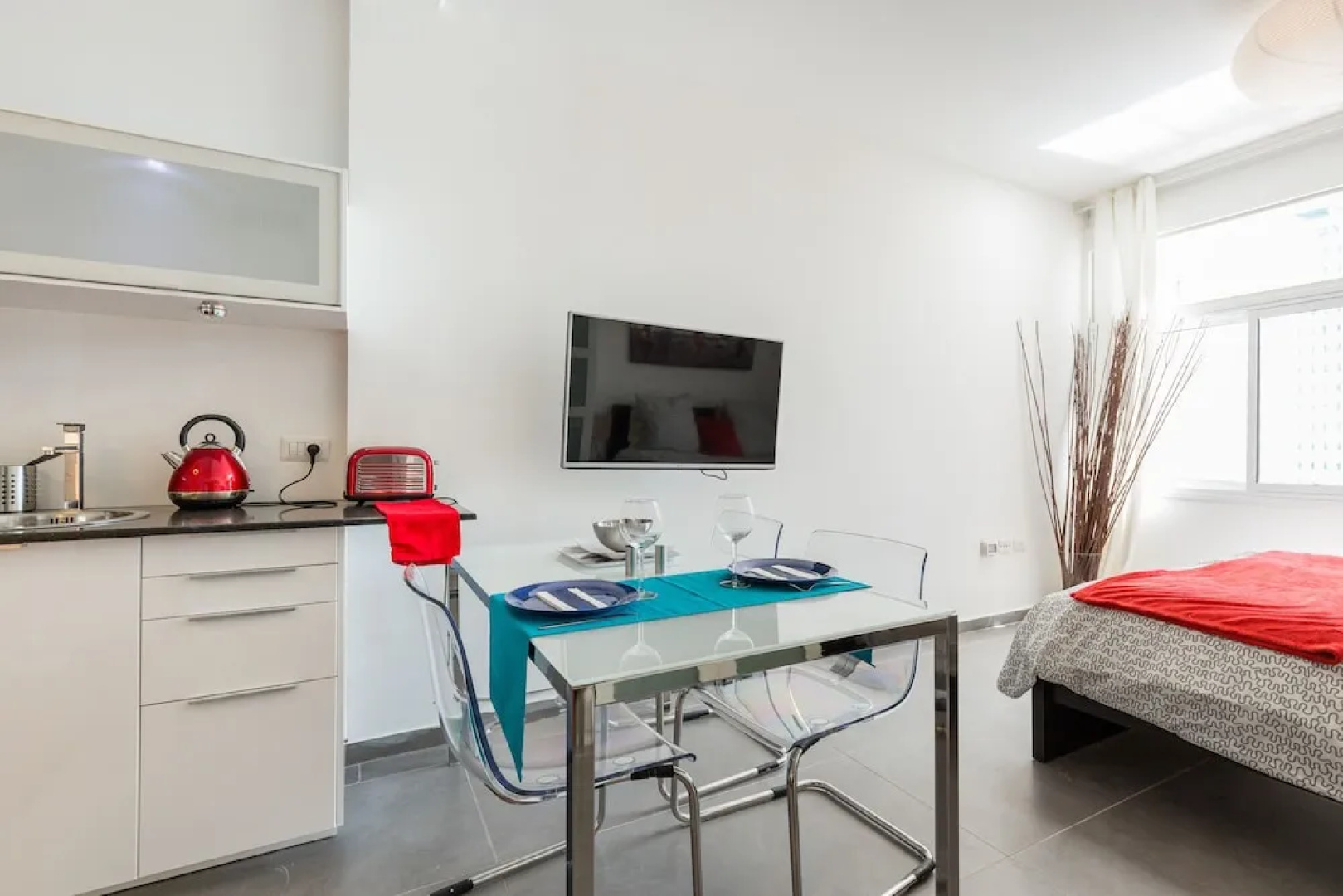 Yam Executive Suite