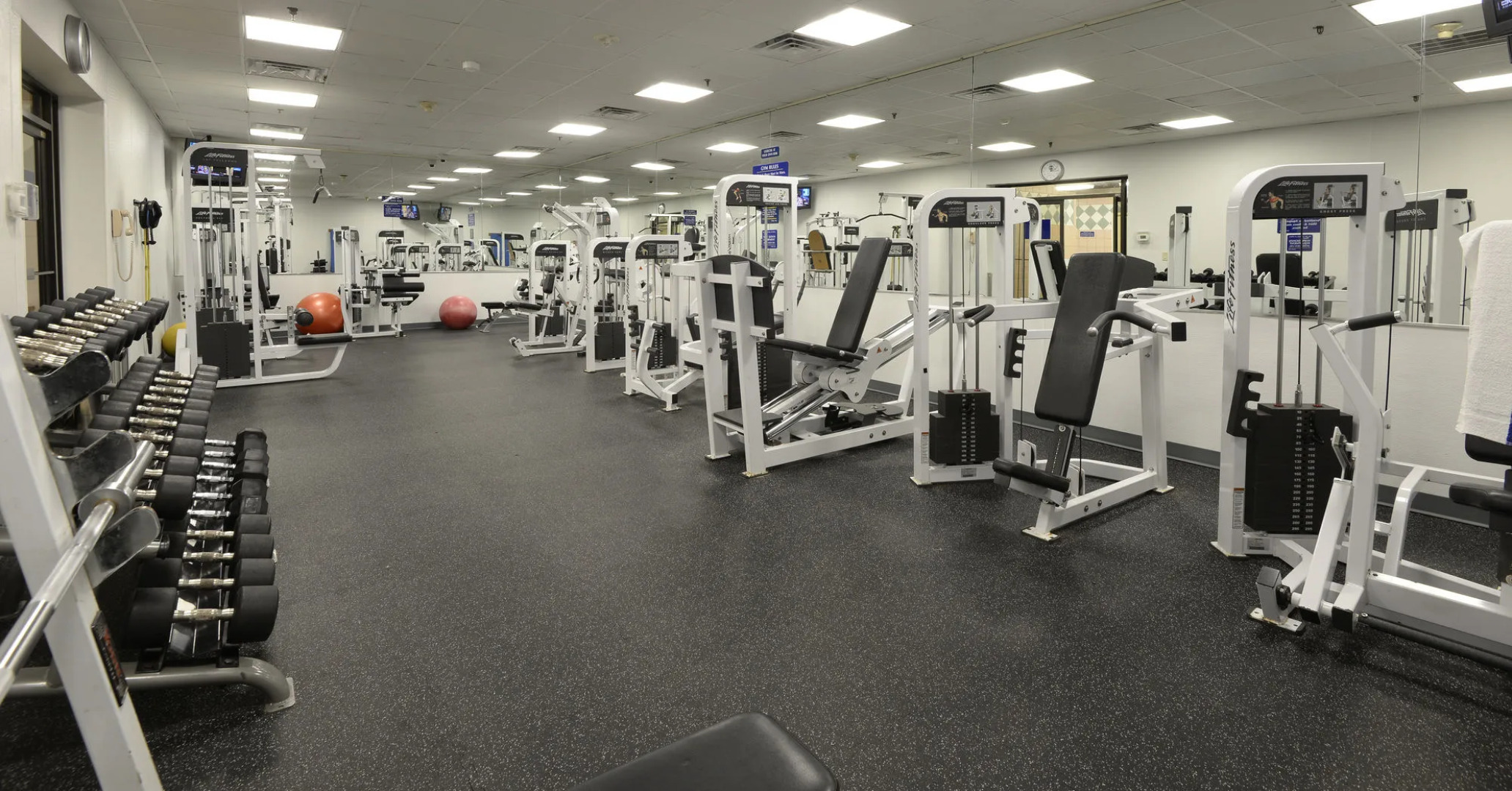 Marigot Beach Suites