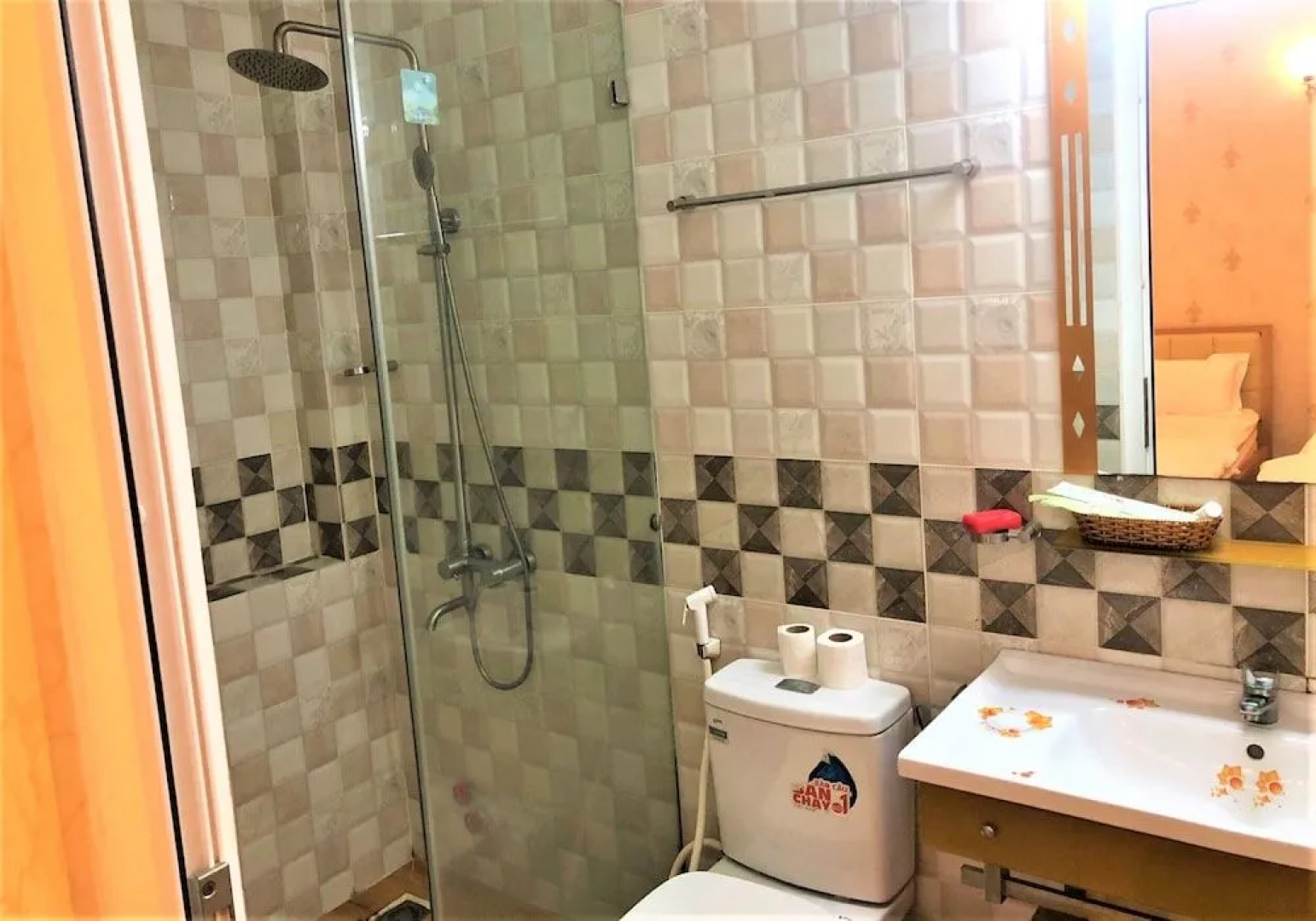 HHen Apartment Hotel