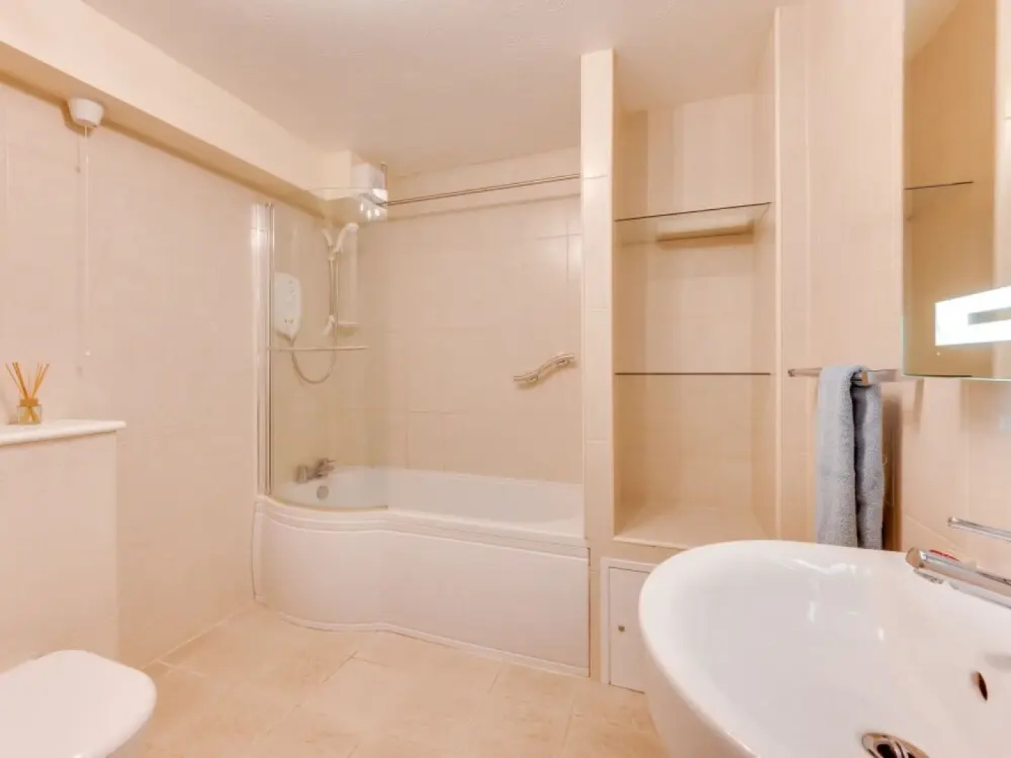 Flat 11 Clifton Court