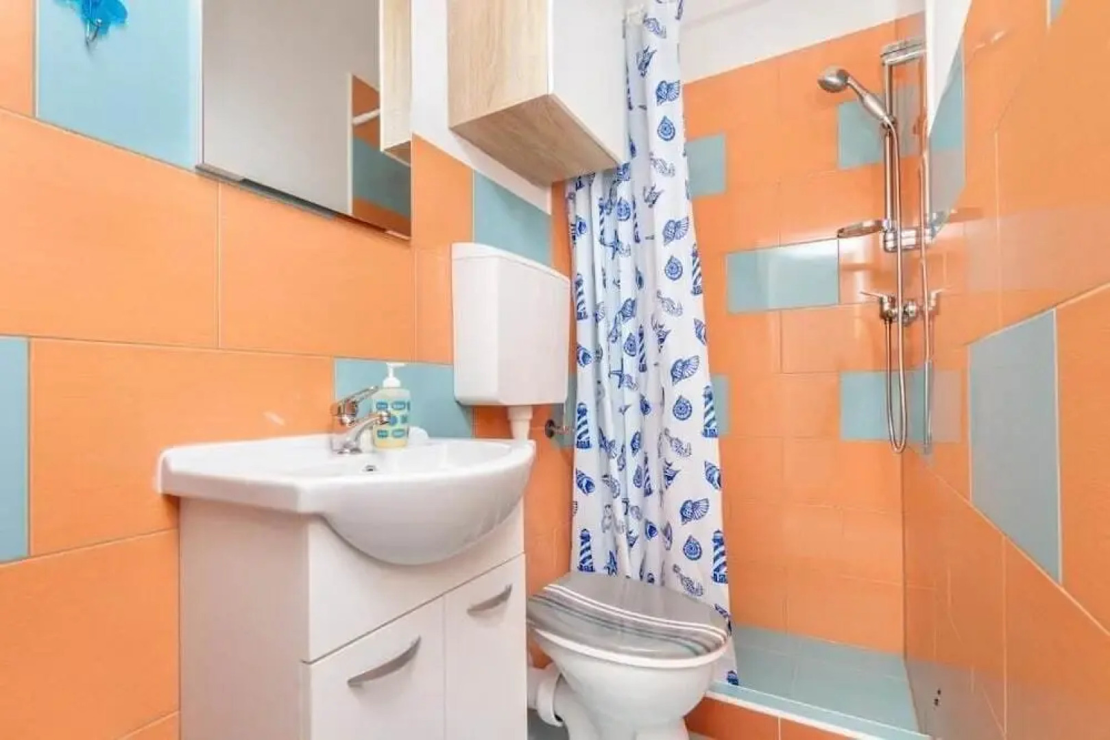 Split Easy Going Rooms