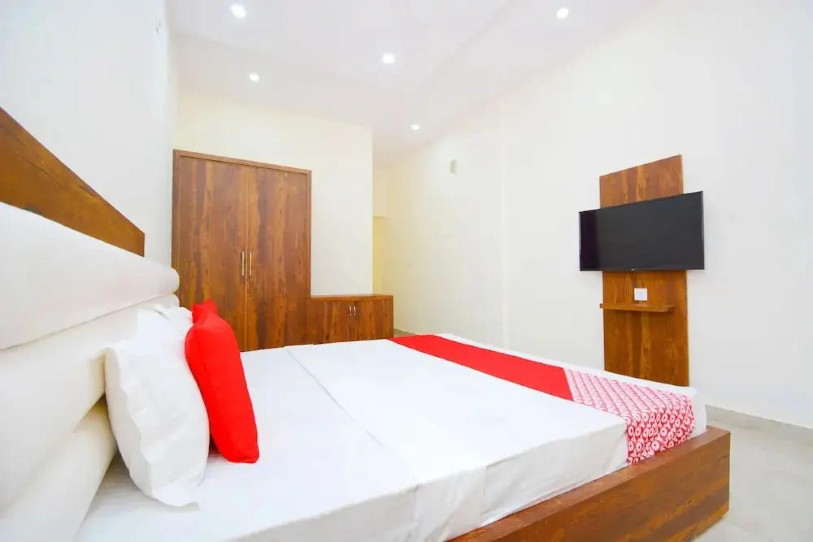 Riverview Health Resort By OYO Rooms