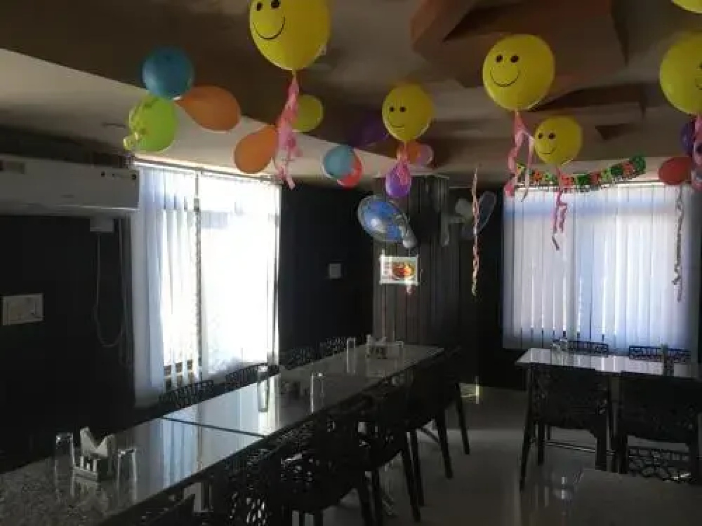 Hotel Raj International