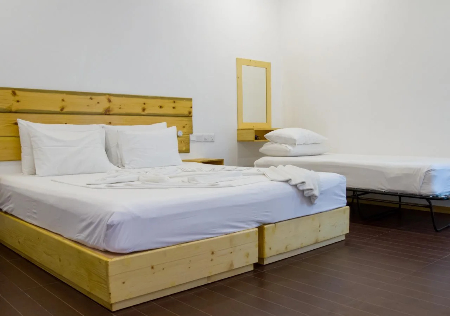 Отель Royal Pearl Inn