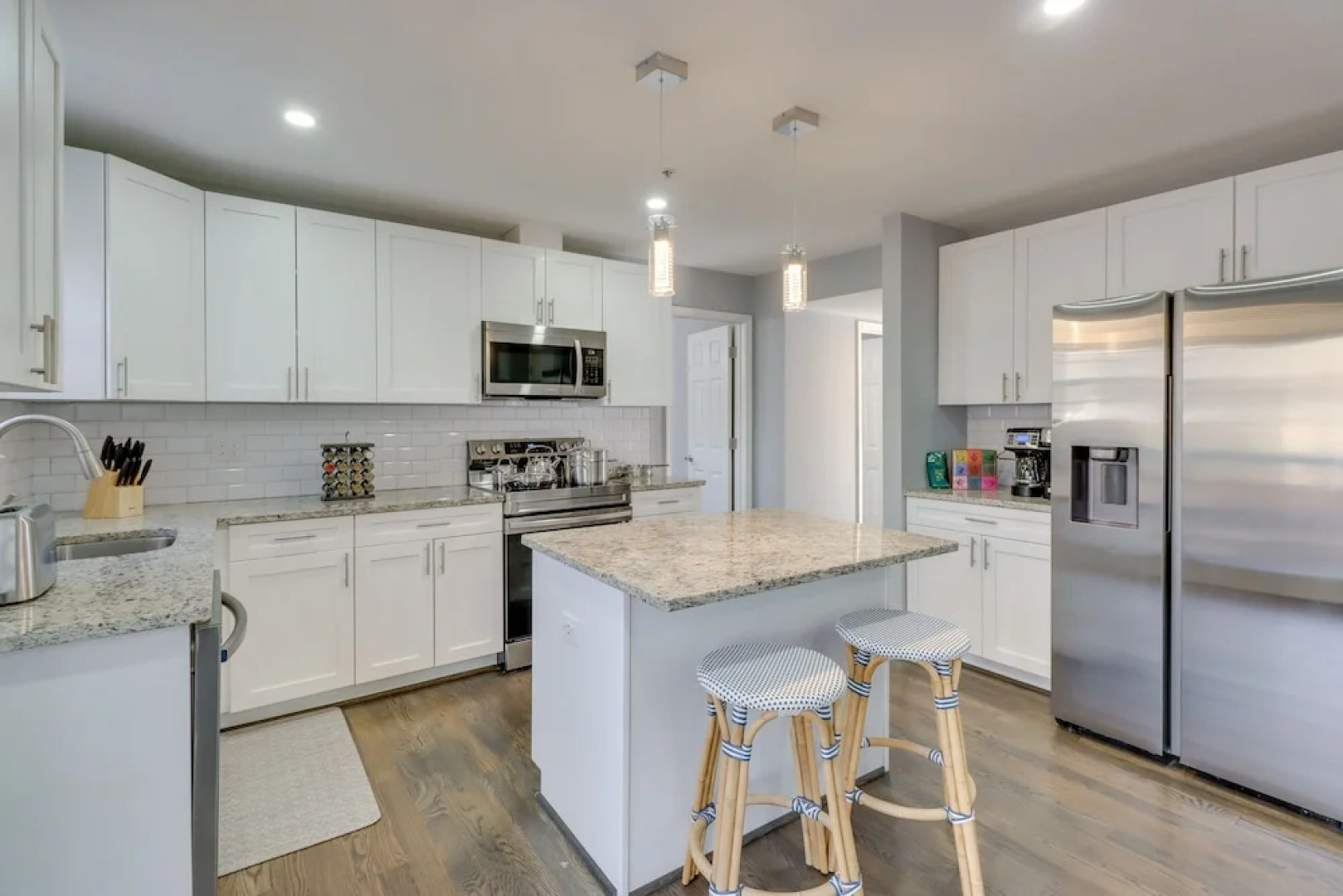 8 Mi to National Mall: Quiet Cheverly Apt