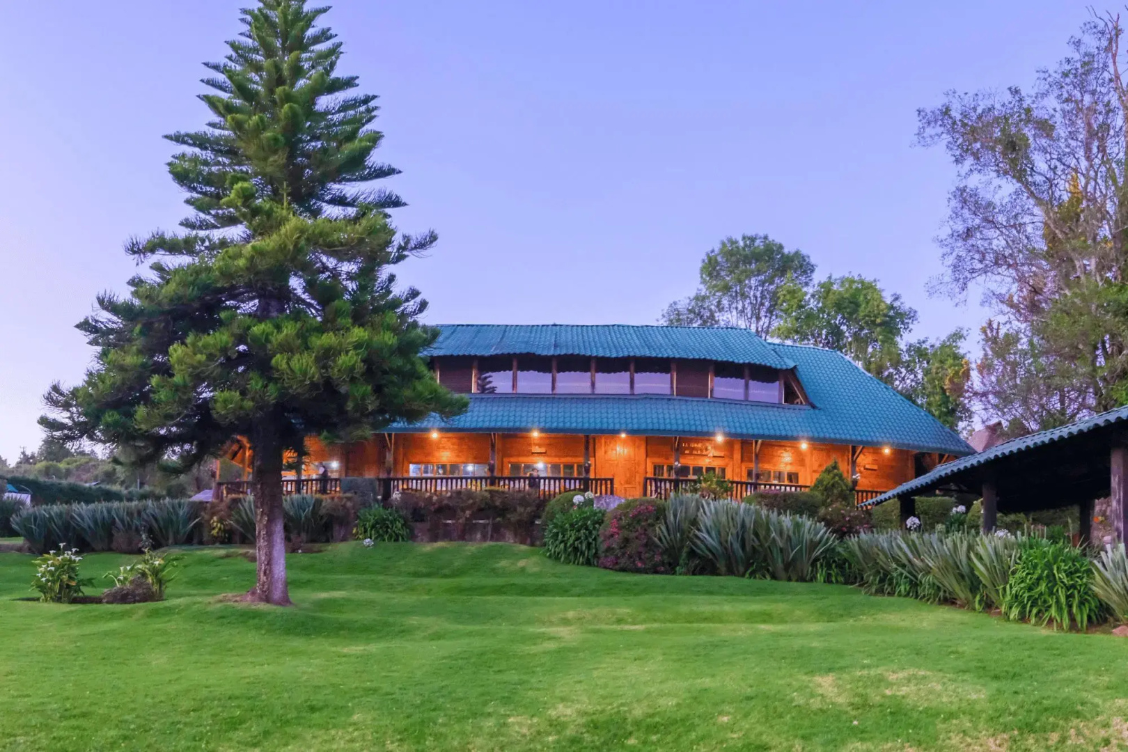 Zirahuen Forest And Resort