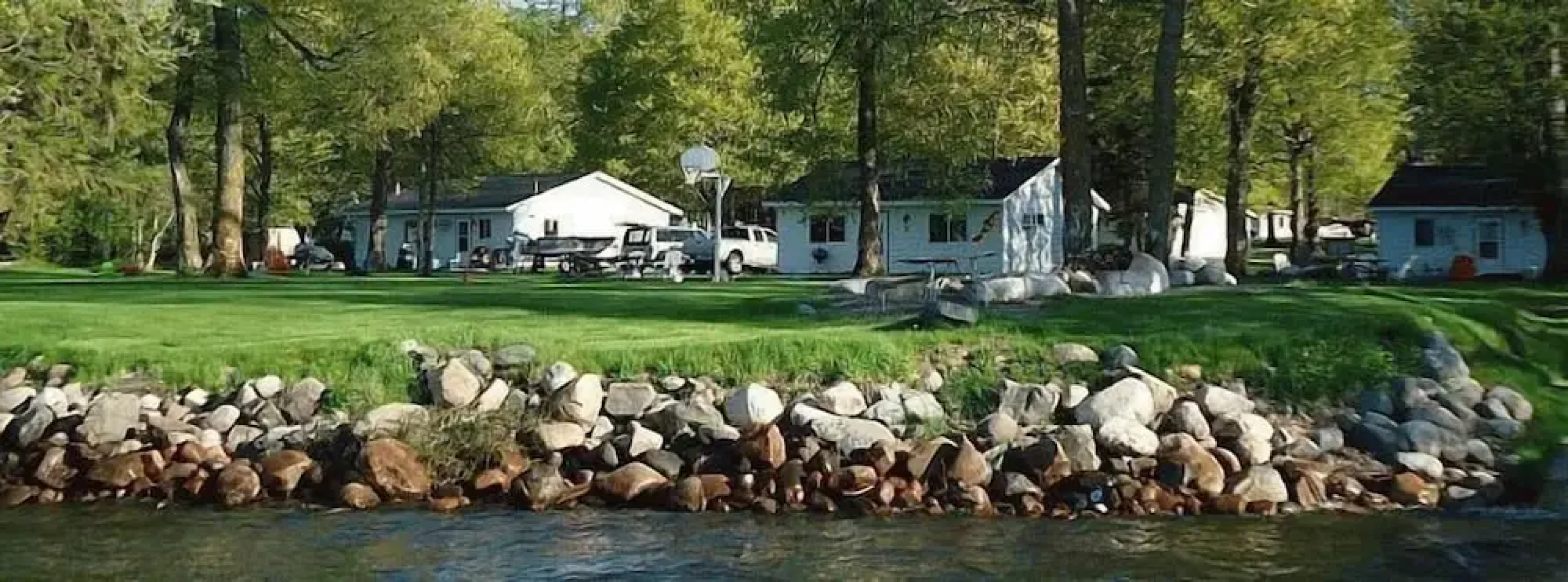 Red Door Resort & Motel