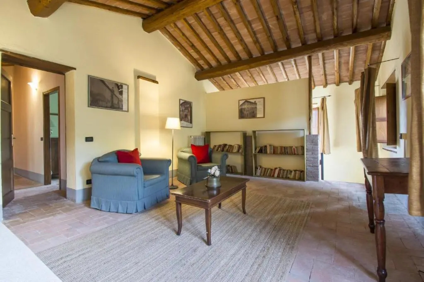 ALTIDO Country 2 BR Villa with Olive Garden and Pool