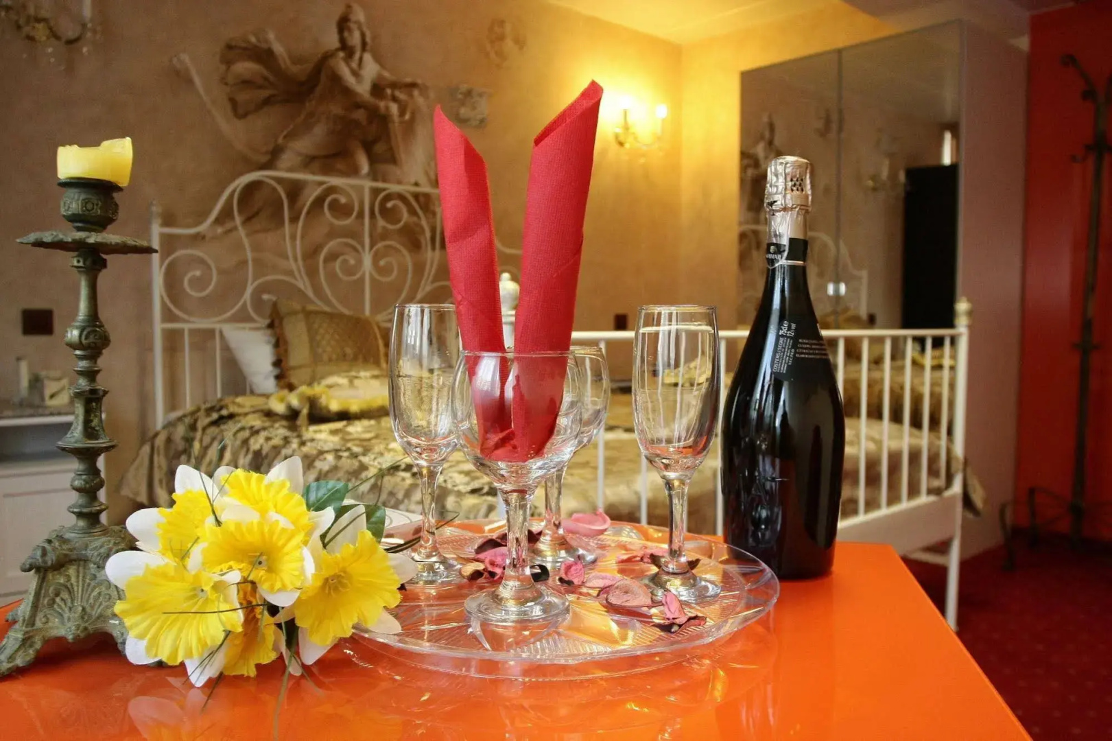 Grand Pier Hotel Old Town