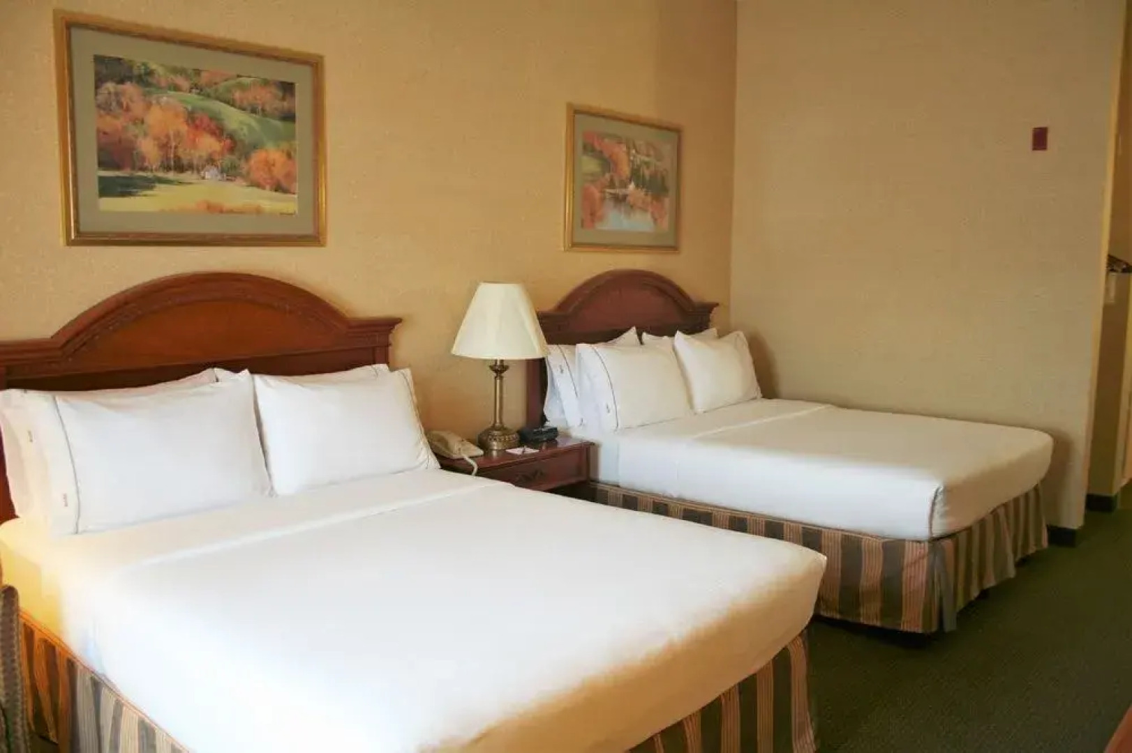 Holiday Inn Exp Suites Hazleton I-80