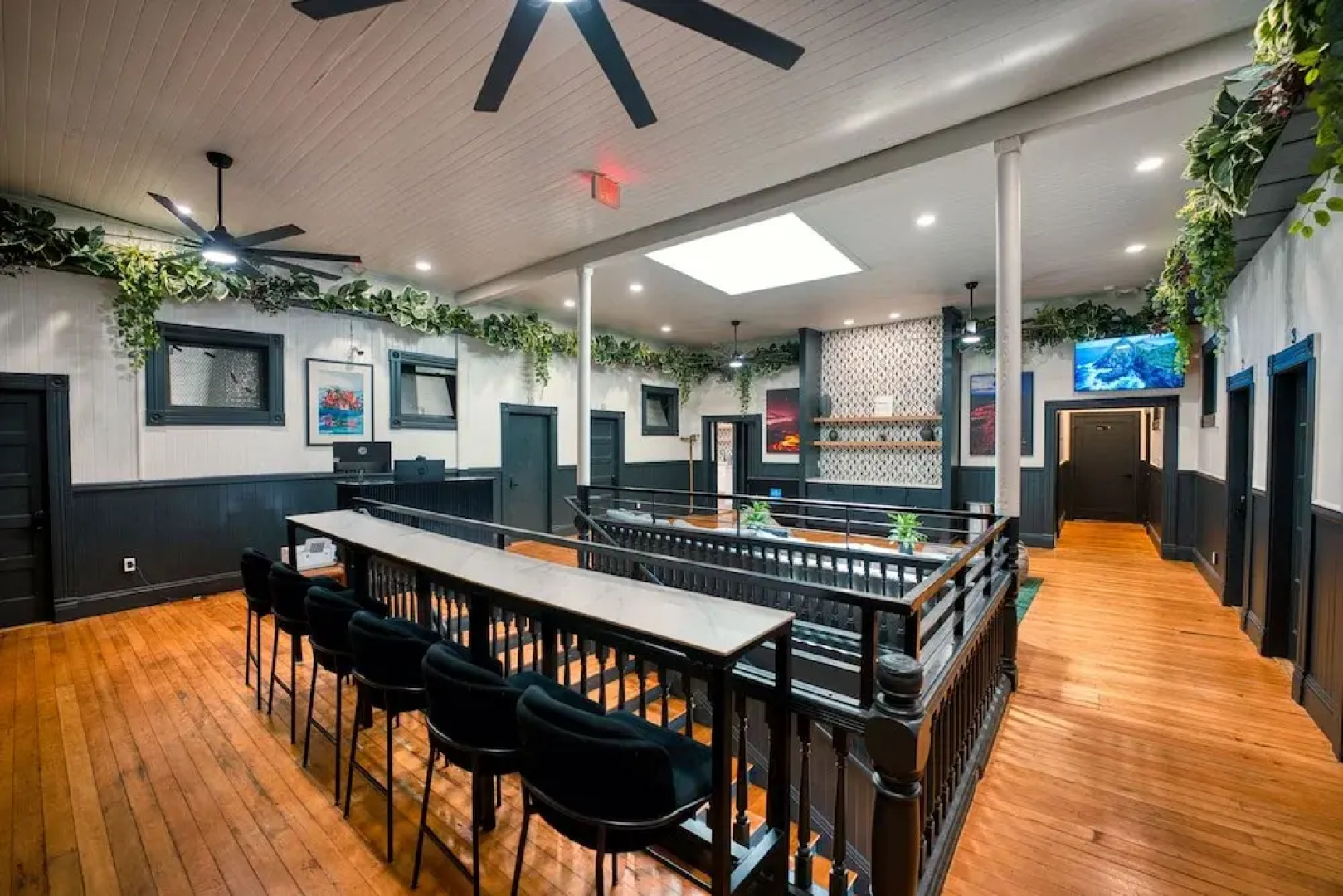 Howzit Hostels Hawaii