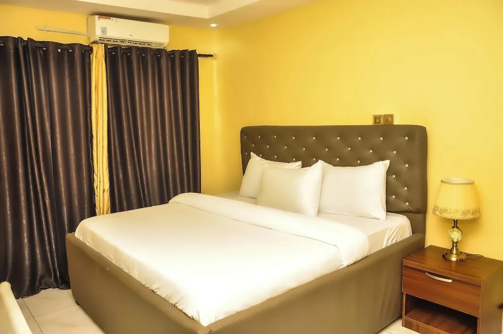 Annes Luxury Suites Ltd